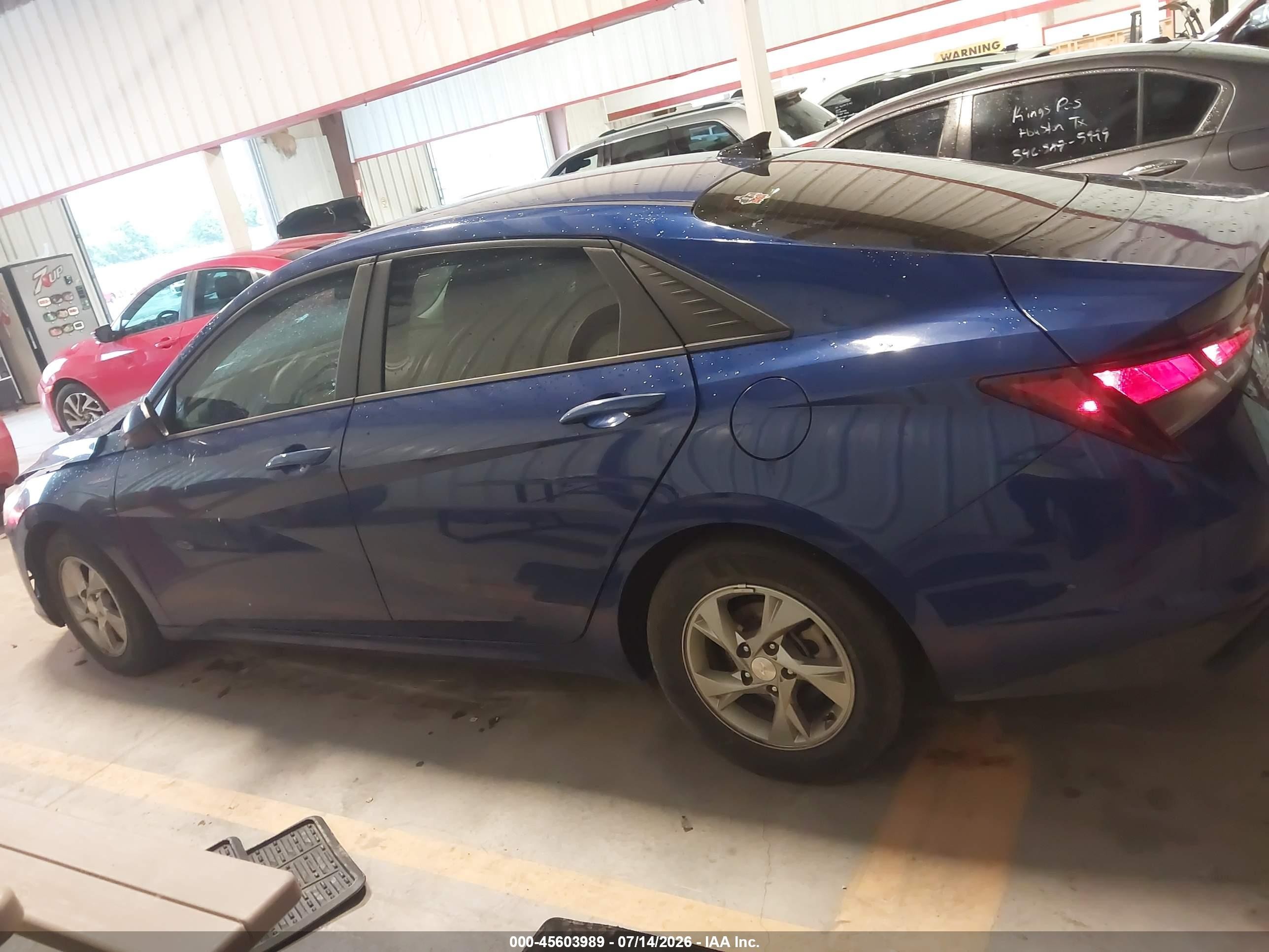 2022 Hyundai Elantra Se Blue vin: 5NPLL4AG7NH080723