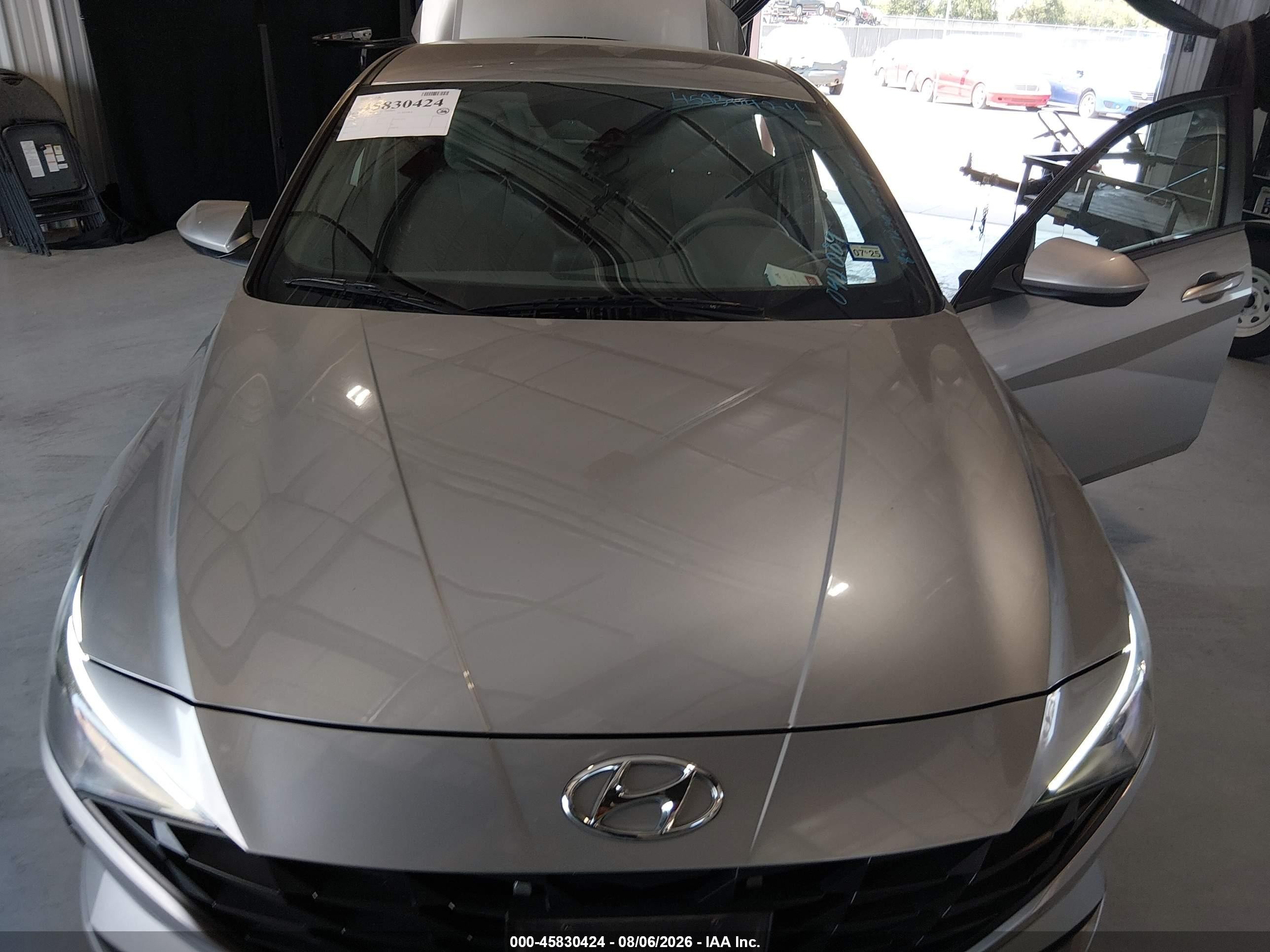 2021 Hyundai Elantra Se Silver vin: 5NPLL4AG8MH042089