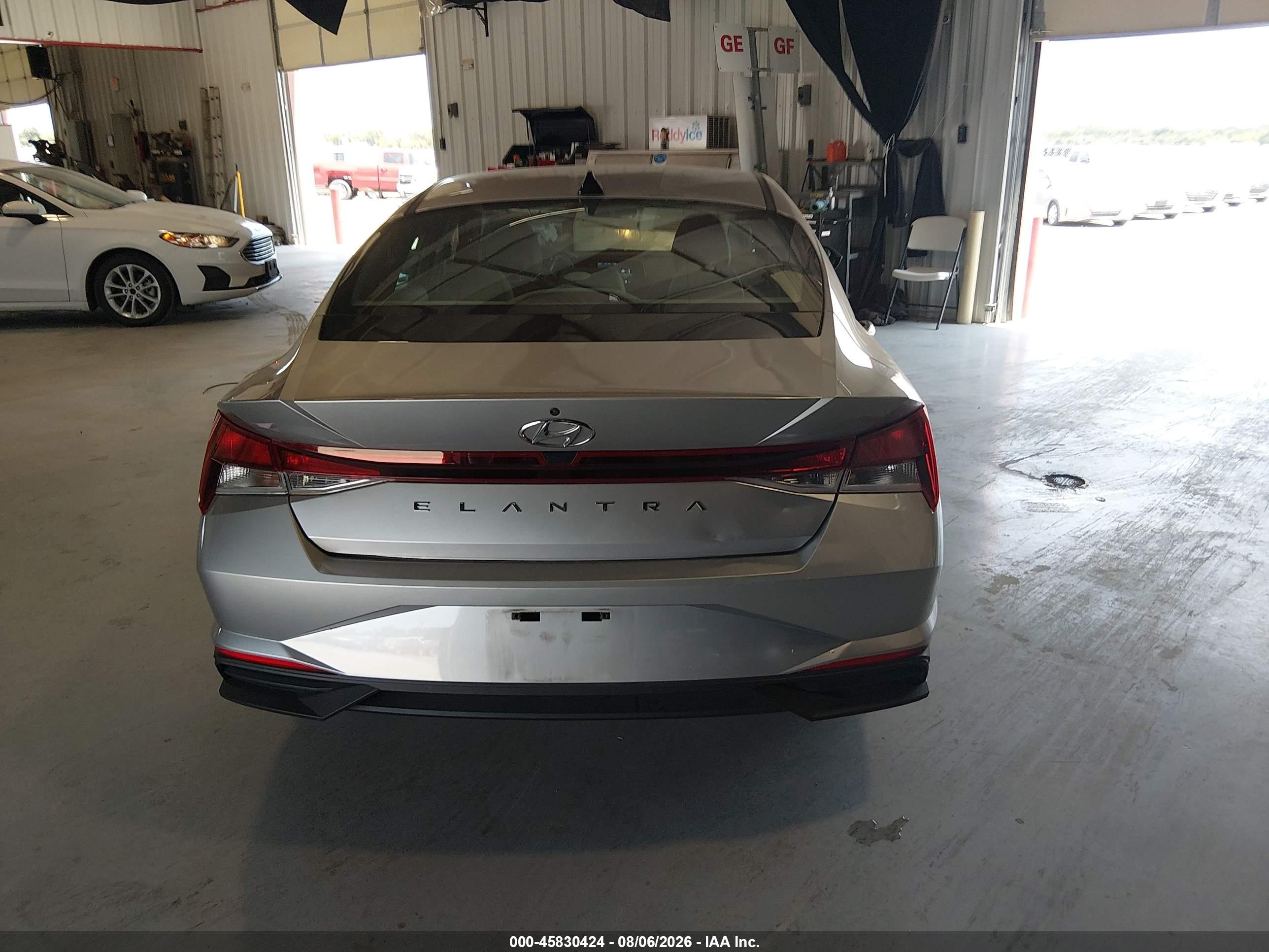 2021 Hyundai Elantra Se Silver vin: 5NPLL4AG8MH042089