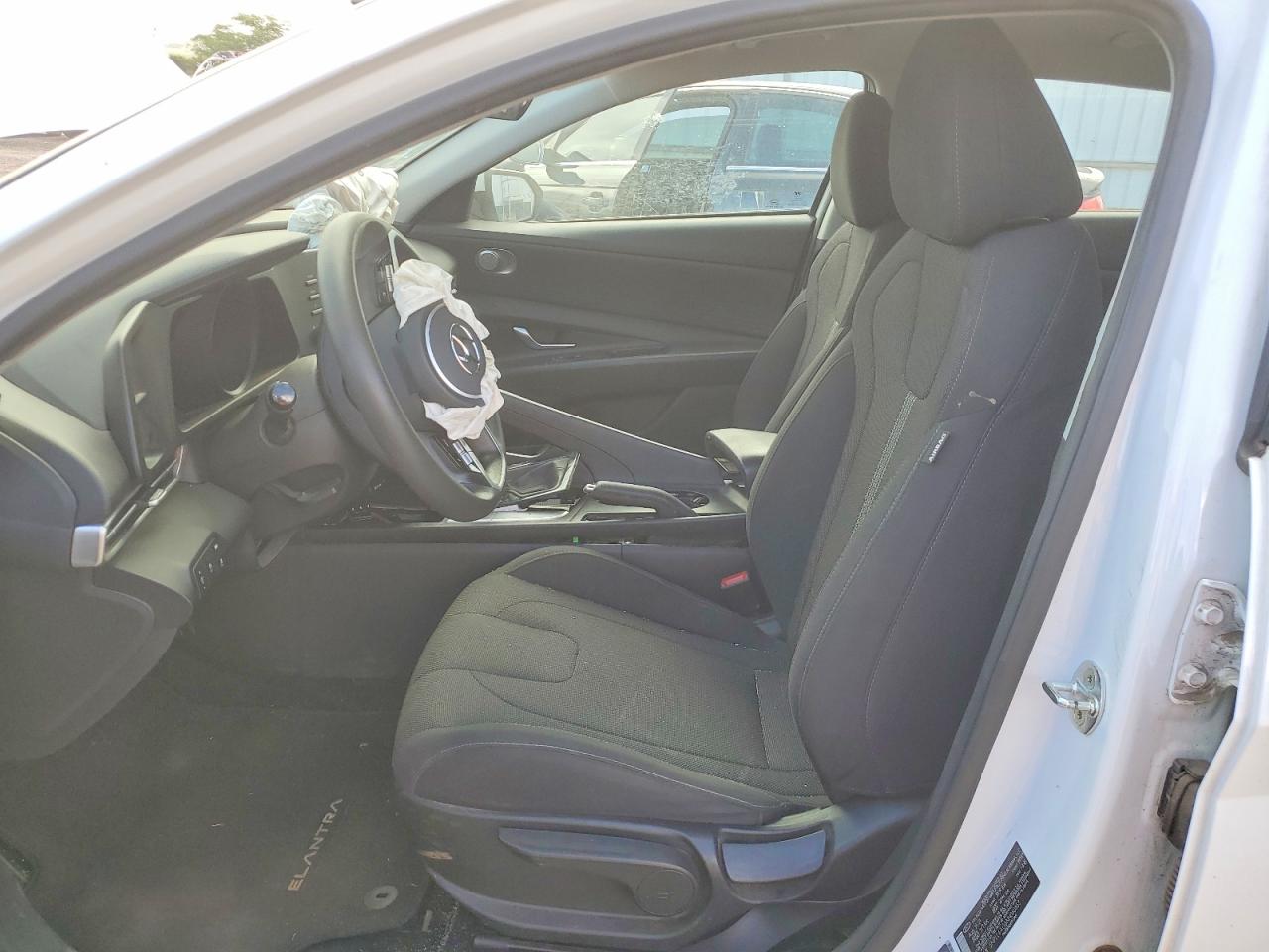 2022 Hyundai Elantra Se White vin: 5NPLL4AG8NH060853