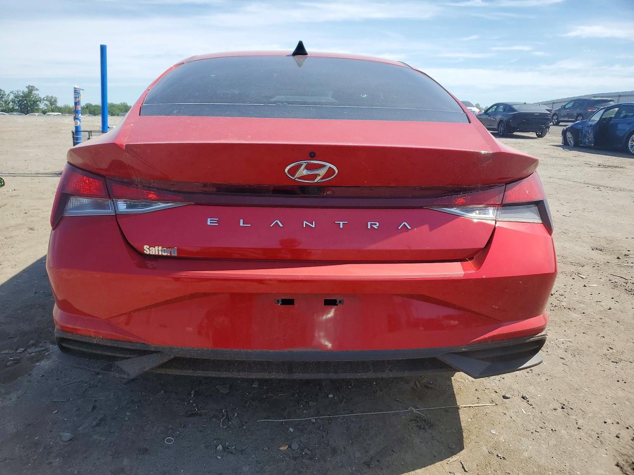 2023 Hyundai Elantra Sel Red vin: 5NPLM4AG2PH119136