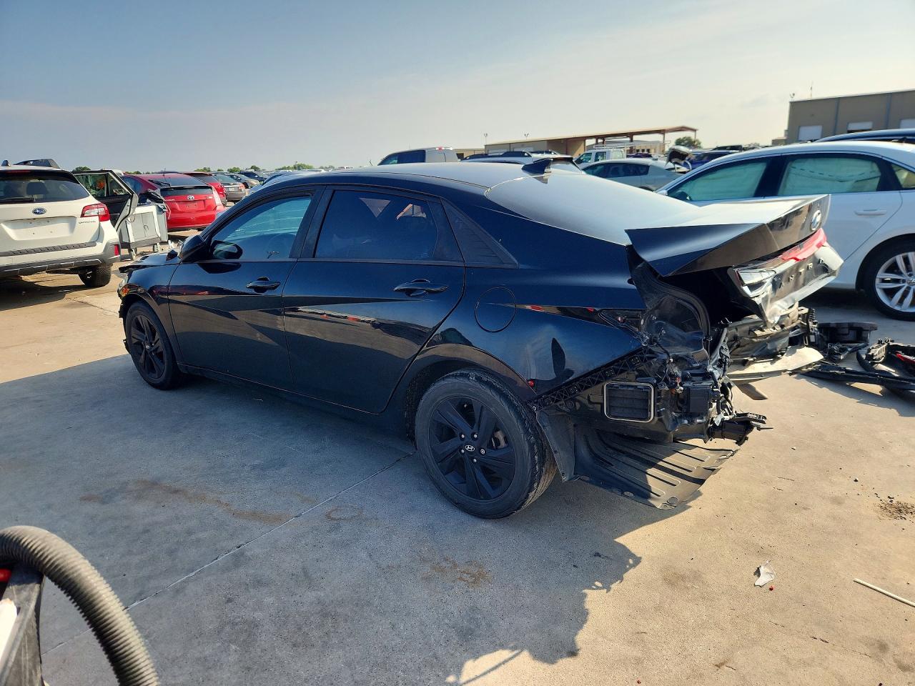 2022 Hyundai Elantra Sel Black vin: 5NPLM4AG4NH055825