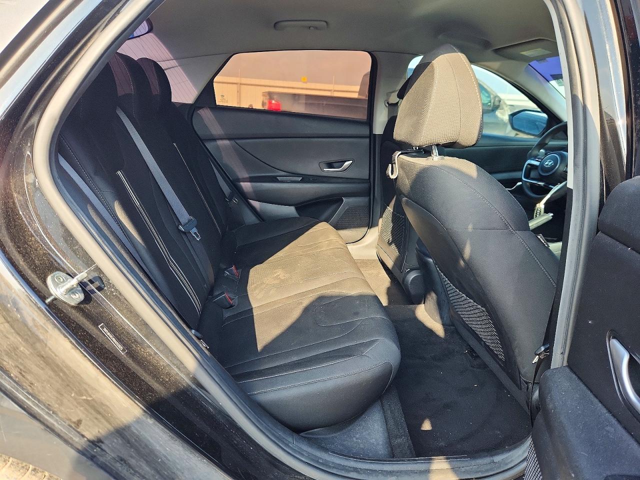 2022 Hyundai Elantra Sel Black vin: 5NPLM4AG4NH055825