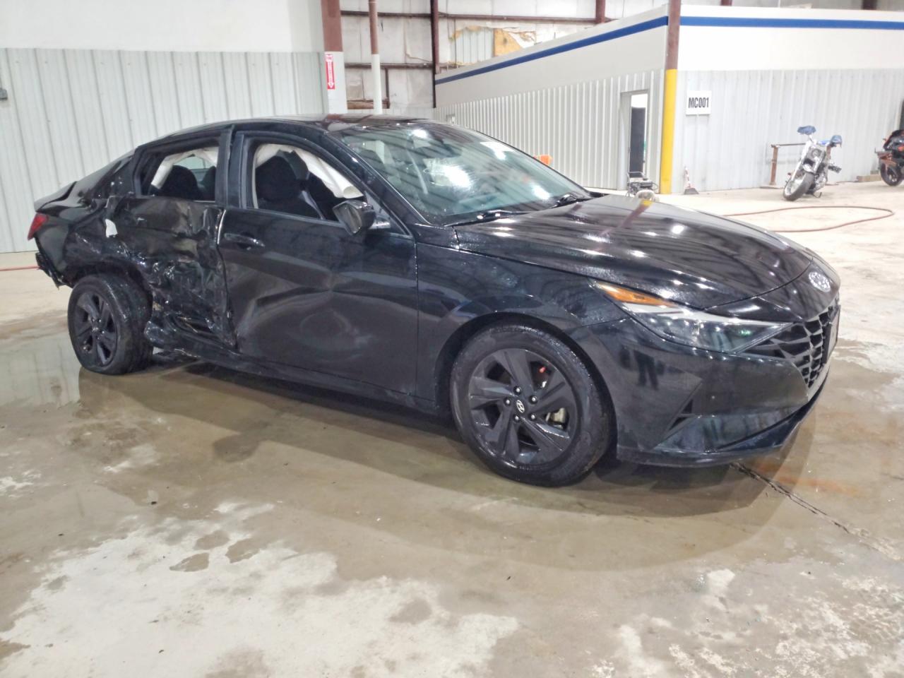 2023 Hyundai Elantra Sel Black vin: 5NPLM4AG5PH106672