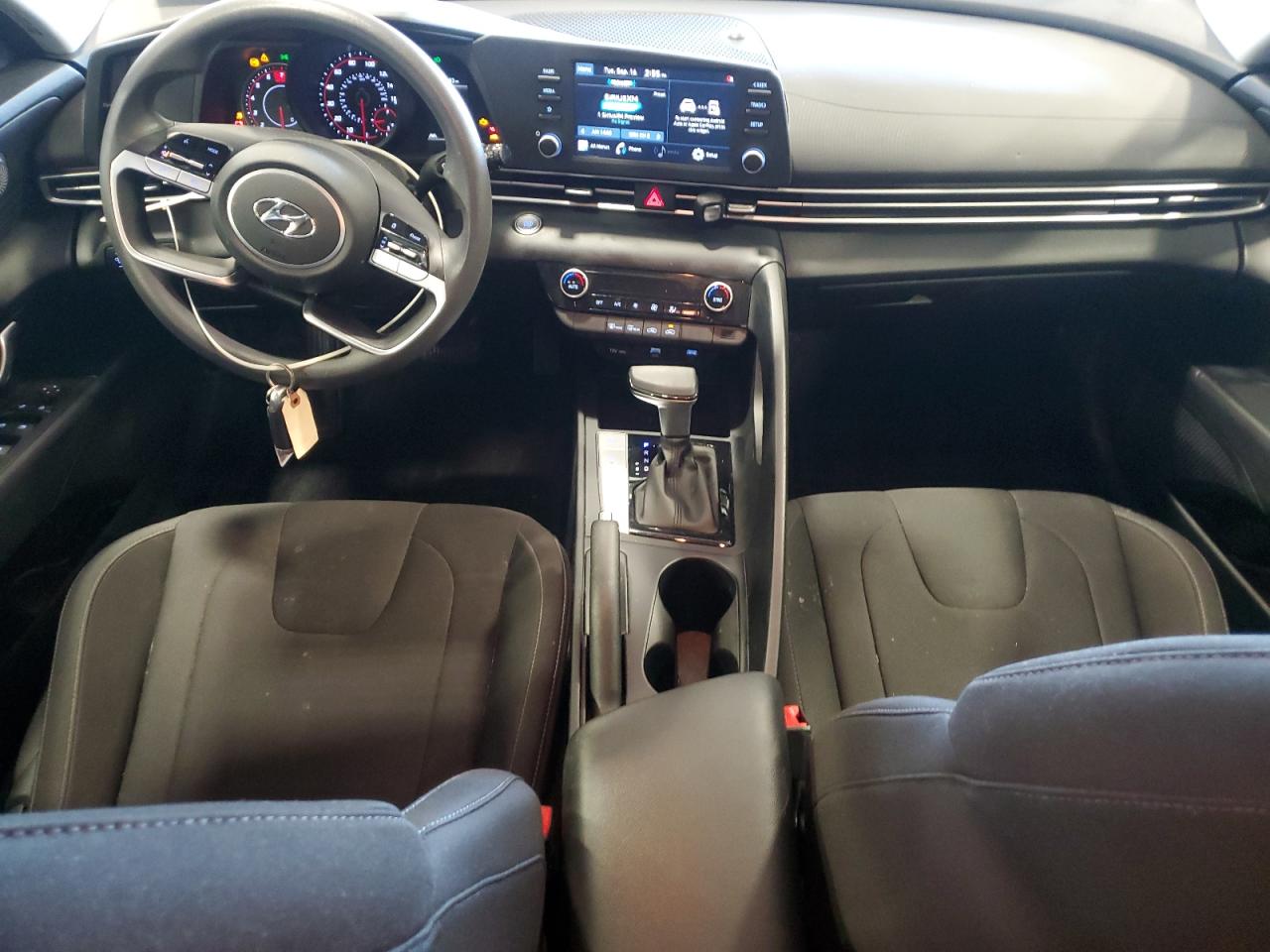 2021 Hyundai Elantra Sel Серебряный vin: 5NPLM4AG6MH011470