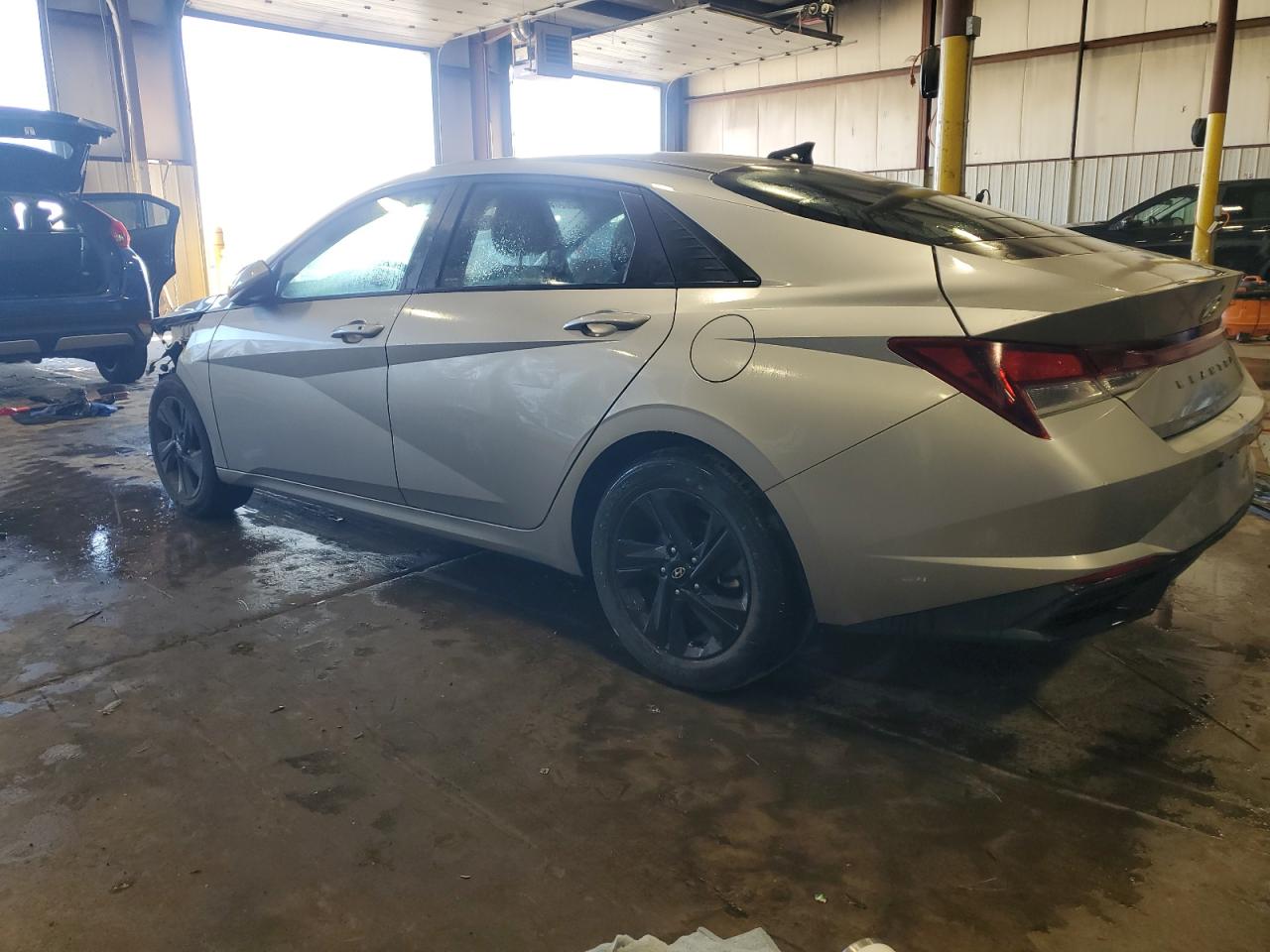 2021 Hyundai Elantra Sel Серебряный vin: 5NPLM4AG6MH011470