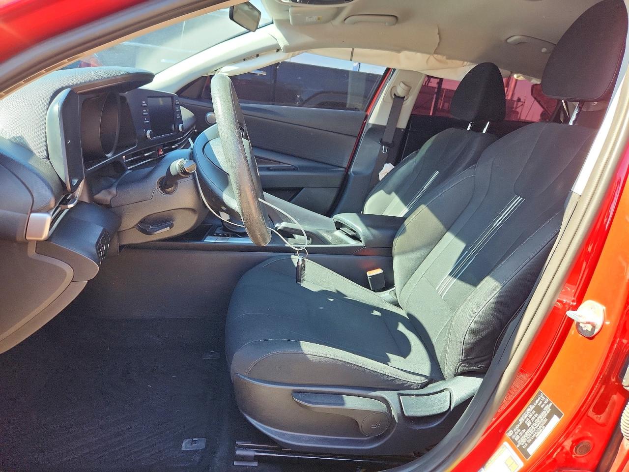 2021 Hyundai Elantra Sel Red vin: 5NPLM4AG7MH000283