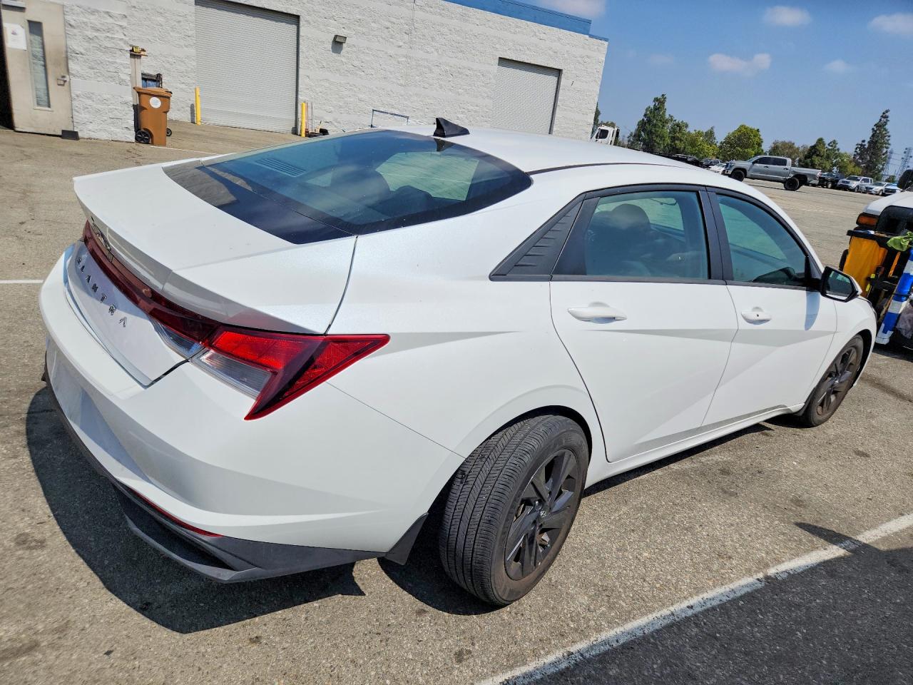 2023 Hyundai Elantra Sel White vin: 5NPLM4AG7PH088837