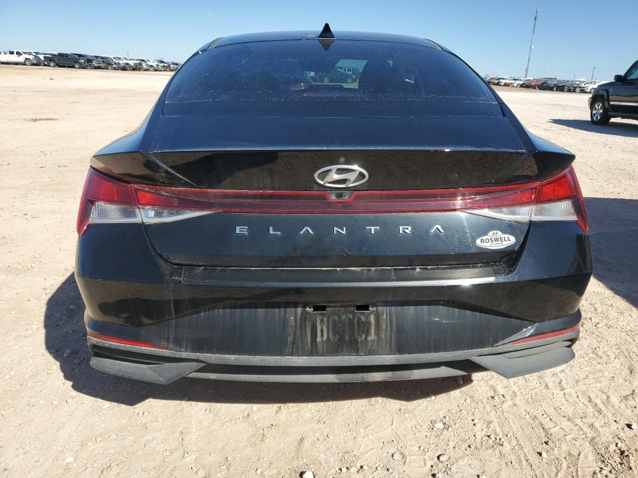 2022 Hyundai Elantra Sel Black vin: 5NPLM4AG9NH063399