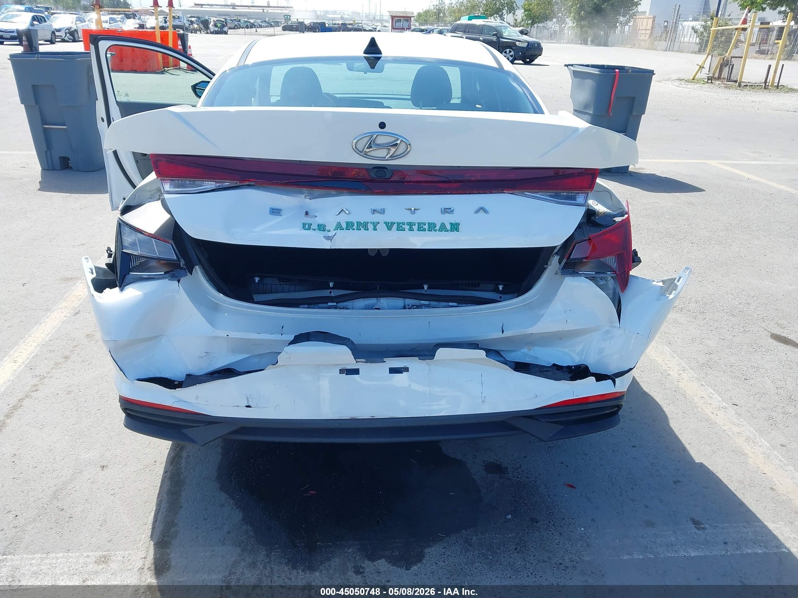 2022 Hyundai Elantra Sel White vin: 5NPLM4AG9NH065671