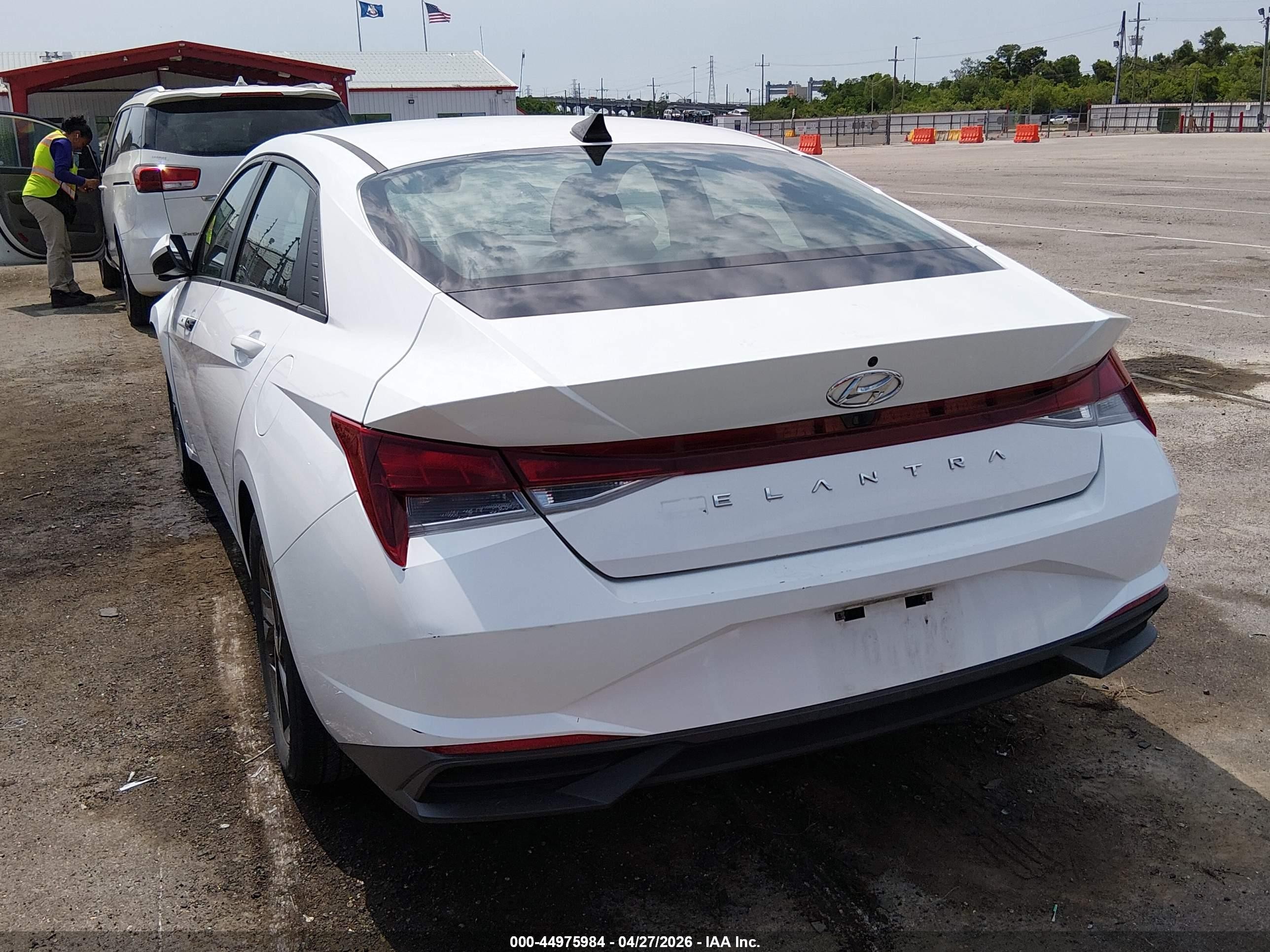 2021 Hyundai Elantra Sel White vin: 5NPLM4AGXMH013450