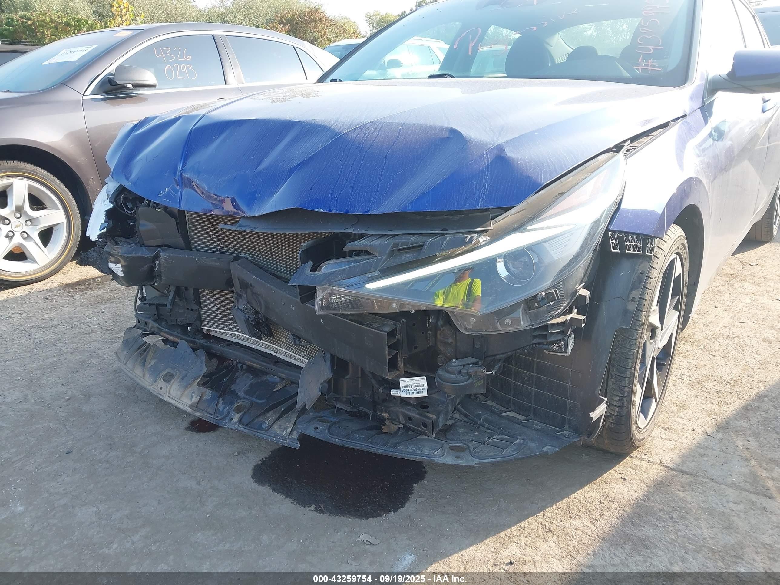 2021 Hyundai Elantra Sel Синий vin: 5NPLN4AG1MH012717
