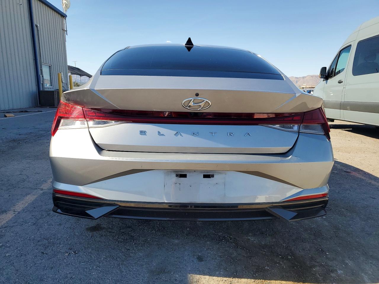 2021 Hyundai Elantra Sel Silver vin: 5NPLN4AG6MH023728