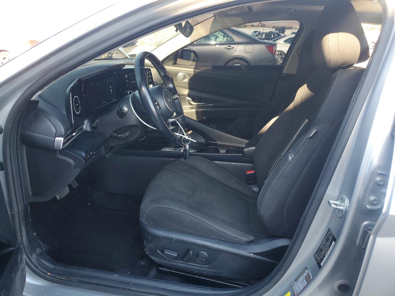 2021 Hyundai Elantra Sel Silver vin: 5NPLN4AG6MH023728