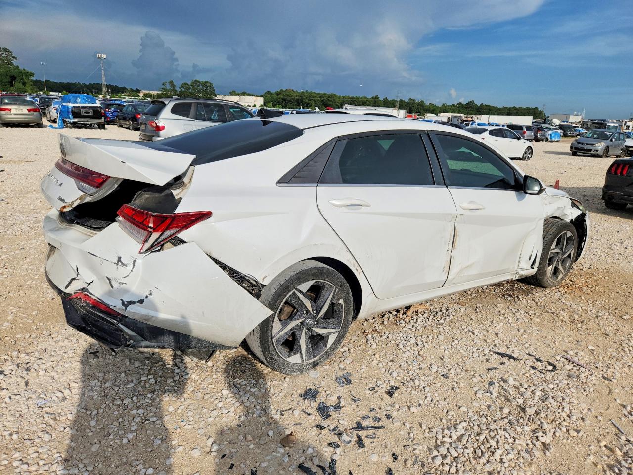 2021 Hyundai Elantra Limited White vin: 5NPLP4AG4MH028792