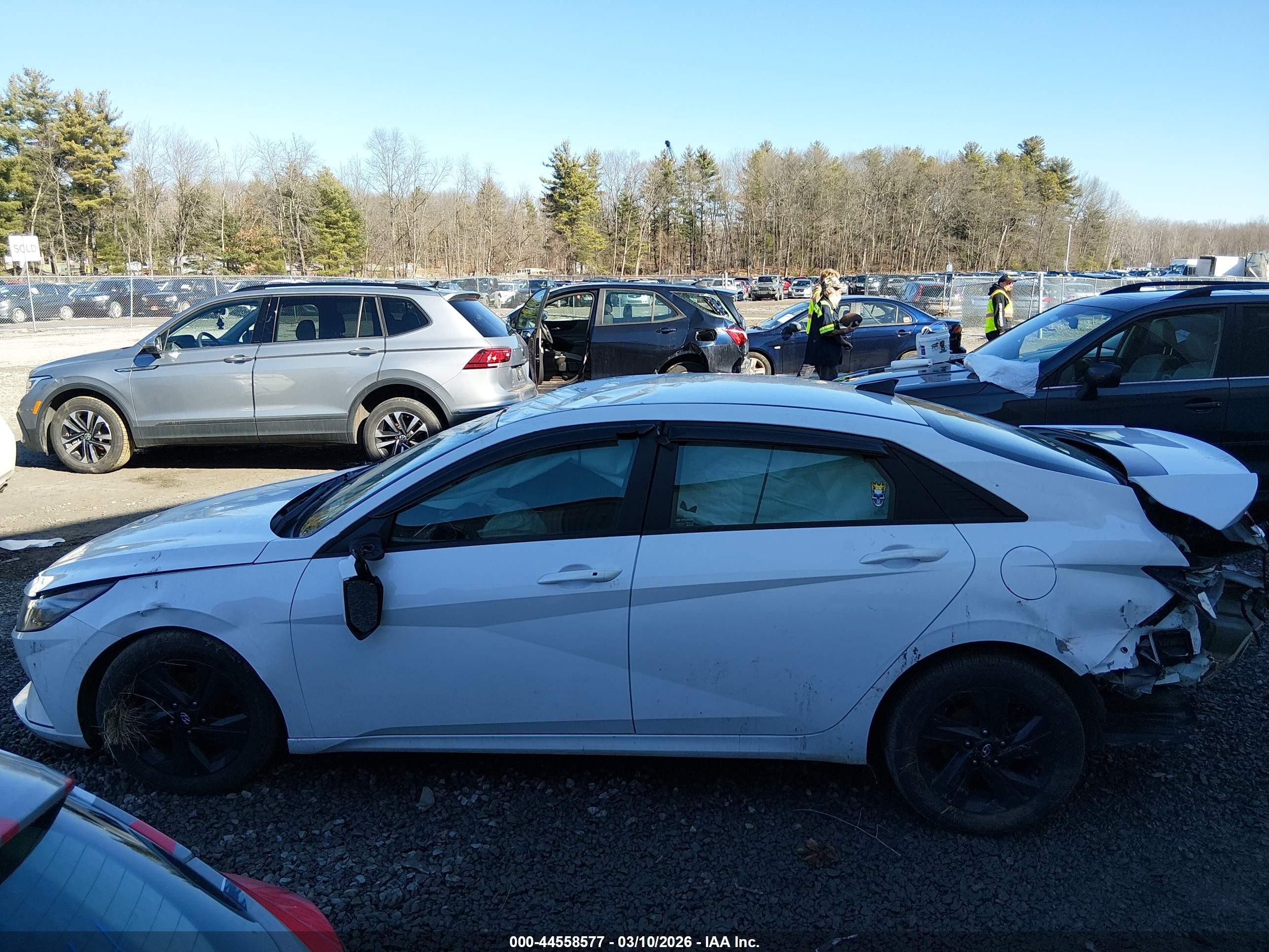 2021 Hyundai Elantra Sel Желтый vin: 5NPLS4AG1MH005775