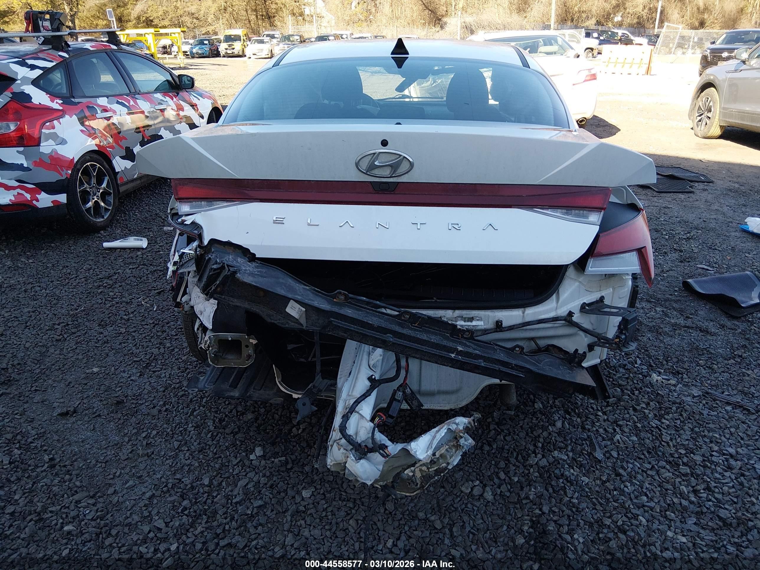 2021 Hyundai Elantra Sel Желтый vin: 5NPLS4AG1MH005775