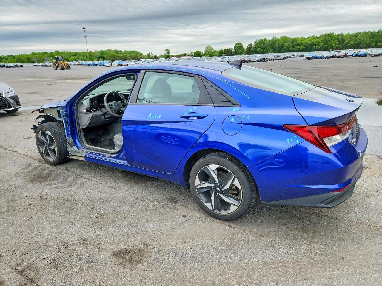 2023 Hyundai Elantra Sel Blue vin: 5NPLS4AG1PH107467