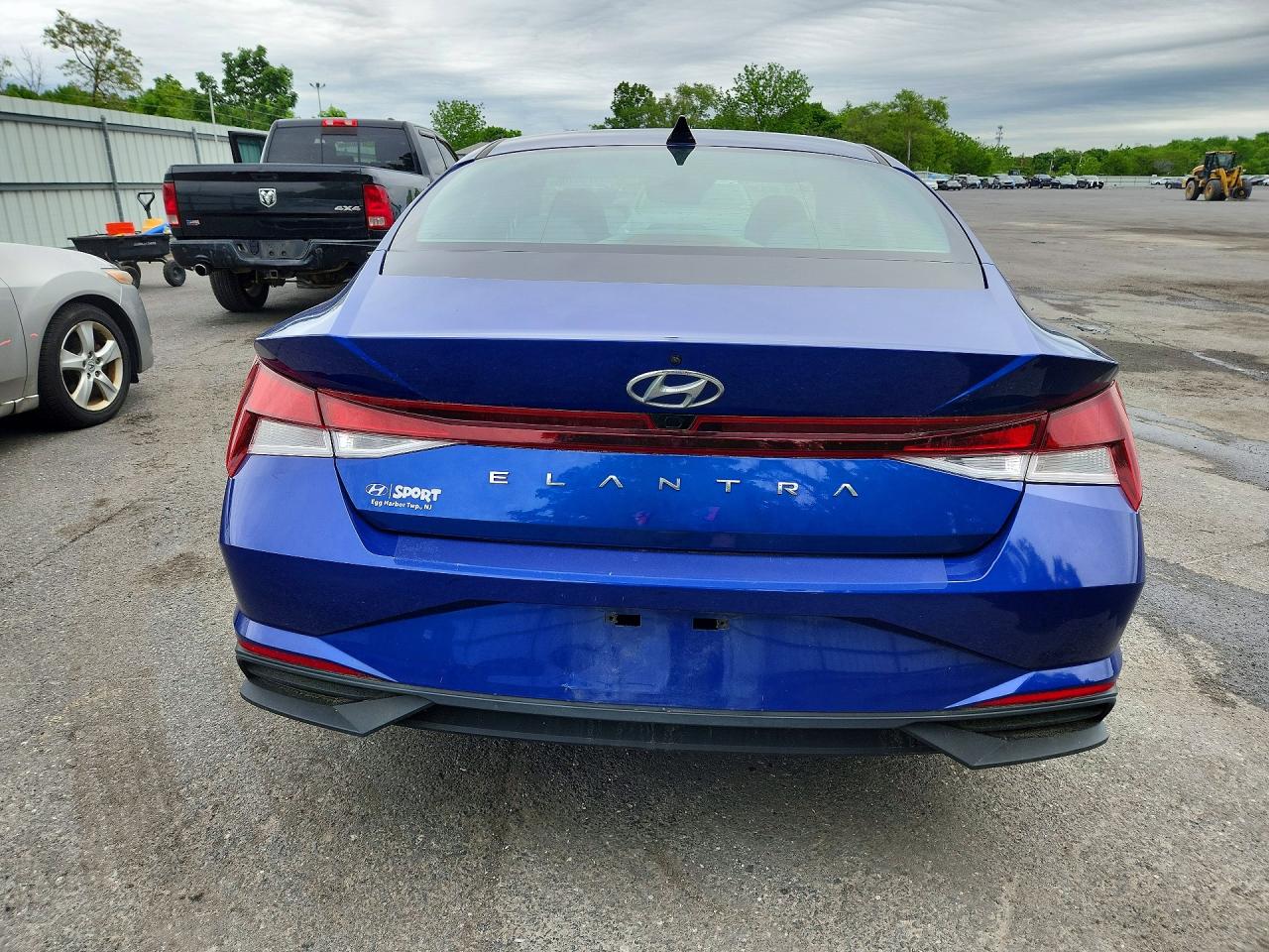 2023 Hyundai Elantra Sel Blue vin: 5NPLS4AG1PH107467