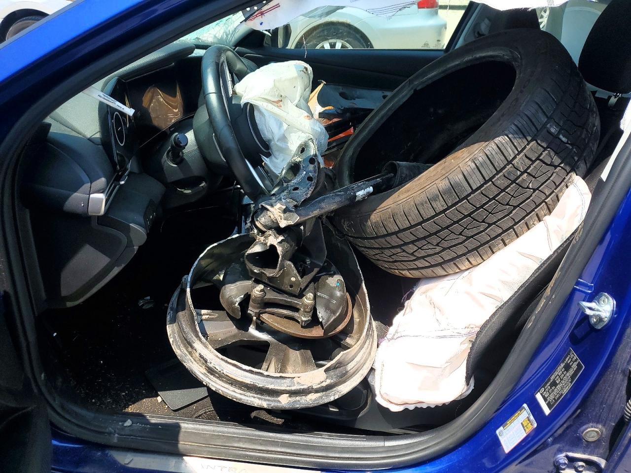 2023 Hyundai Elantra Sel Blue vin: 5NPLS4AG2PH113147