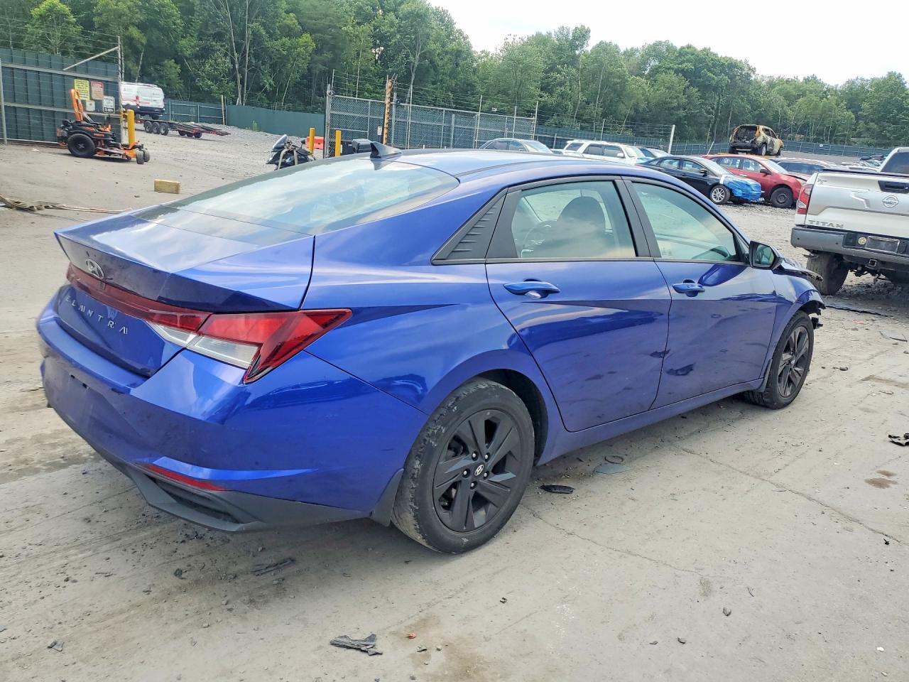 2022 Hyundai Elantra Sel Blue vin: 5NPLS4AG3NH053716