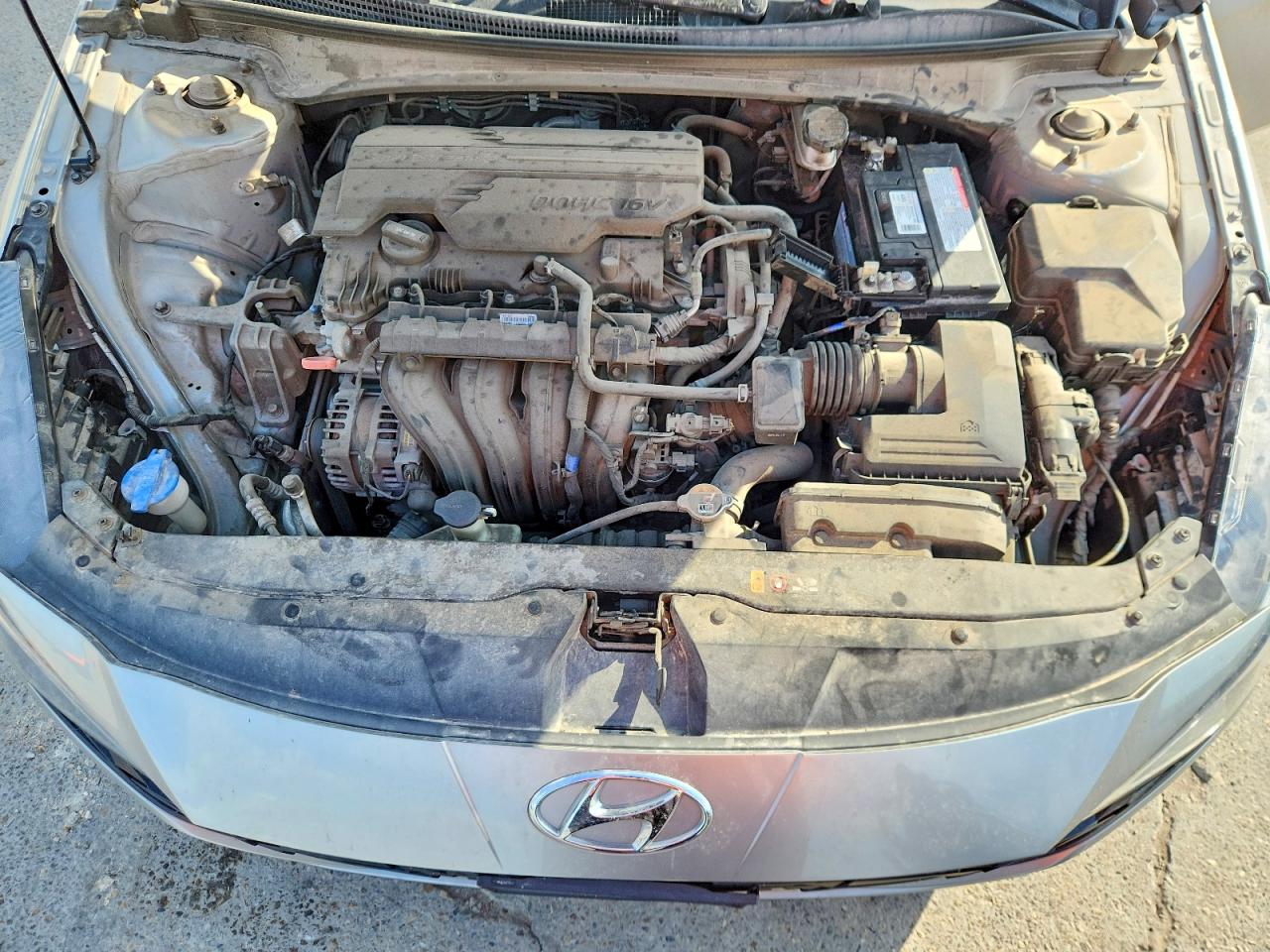 2022 Hyundai Elantra Sel Silver vin: 5NPLS4AG3NH056325