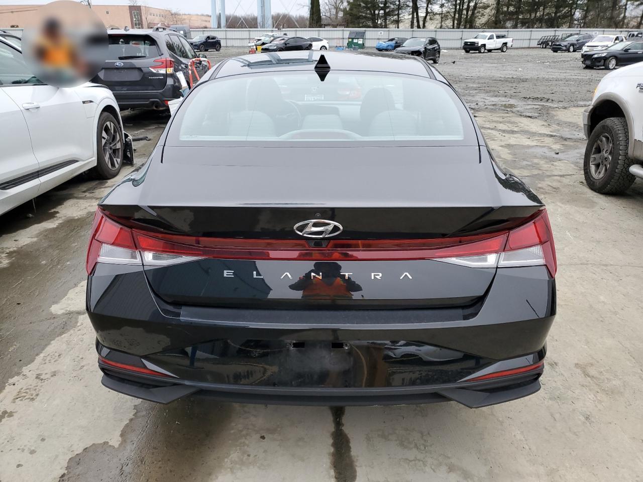 2022 Hyundai Elantra Sel Black vin: 5NPLS4AG5NH055290