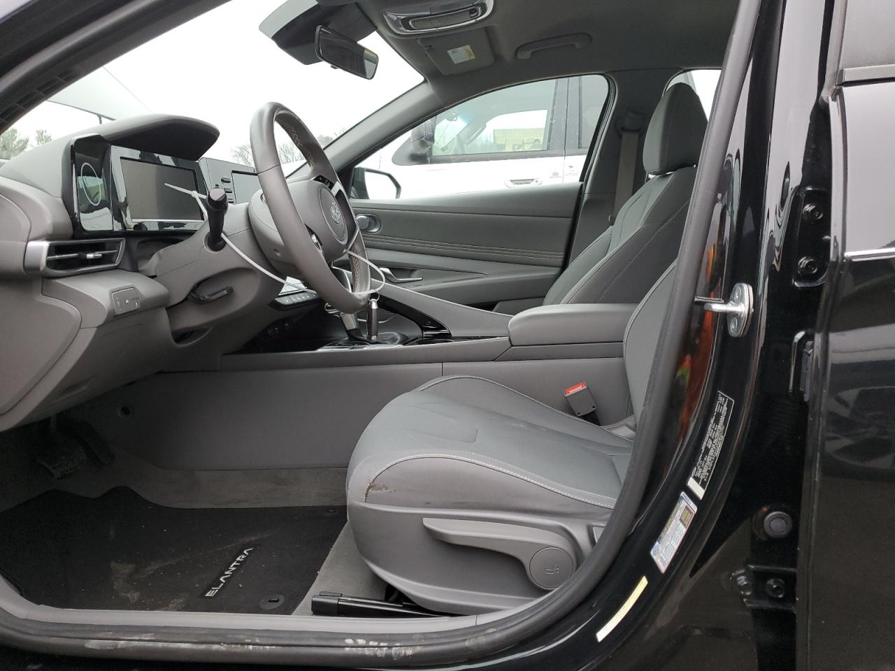 2022 Hyundai Elantra Sel Black vin: 5NPLS4AG5NH055290
