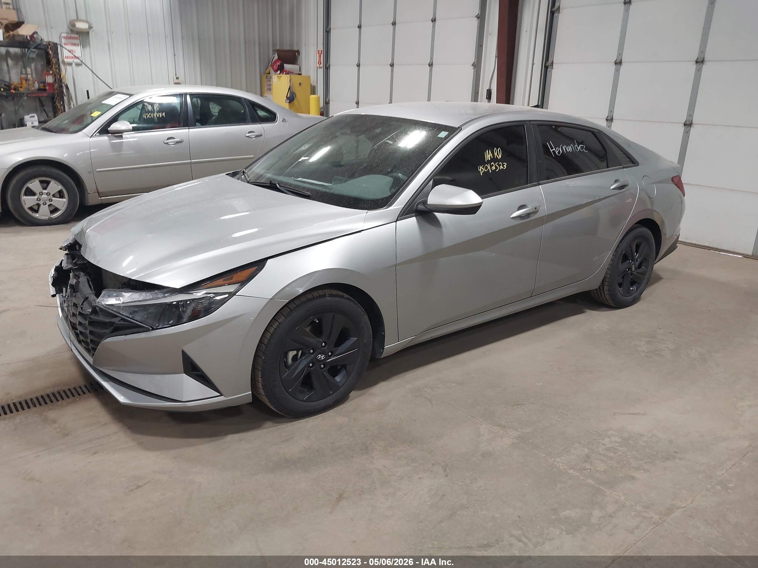 2022 Hyundai Elantra Sel Silver vin: 5NPLS4AG5NH085860