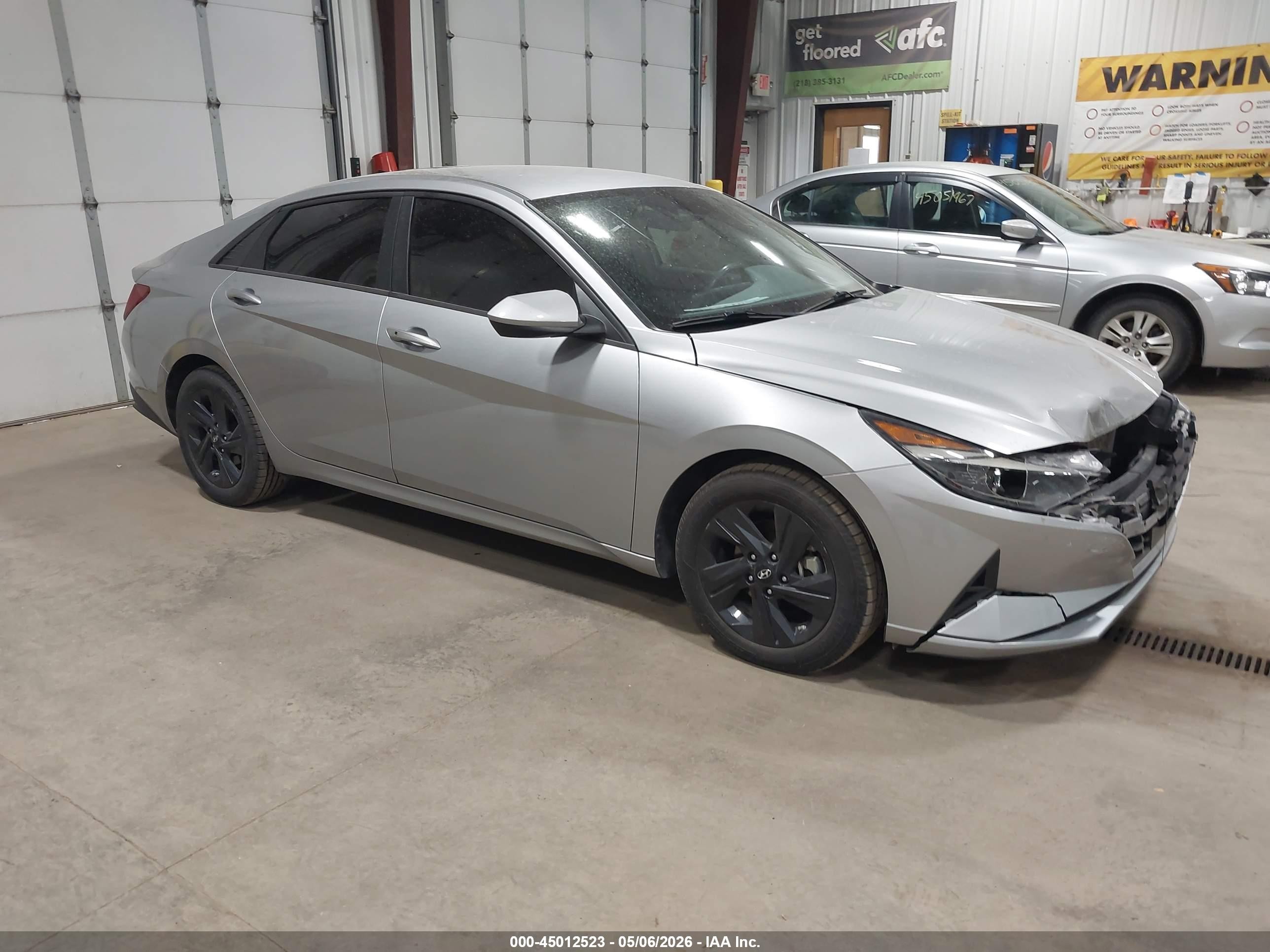 2022 Hyundai Elantra Sel Silver vin: 5NPLS4AG5NH085860