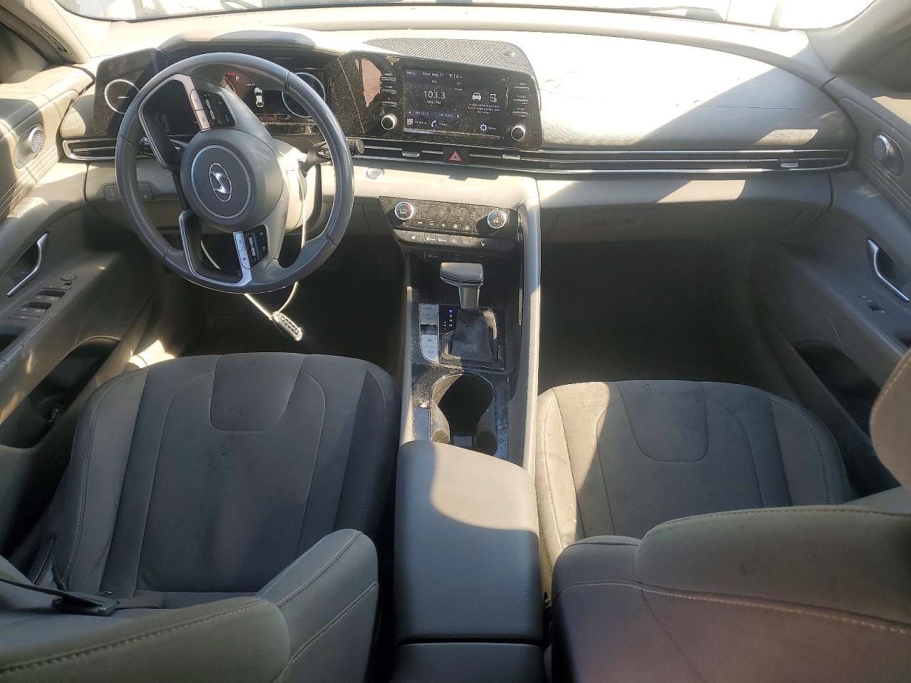 2022 Hyundai Elantra Sel Silver vin: 5NPLS4AG7NH067683