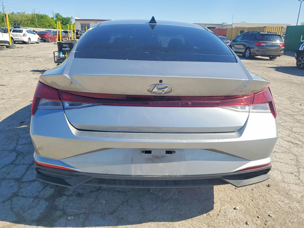 2022 Hyundai Elantra Sel Silver vin: 5NPLS4AG7NH067683