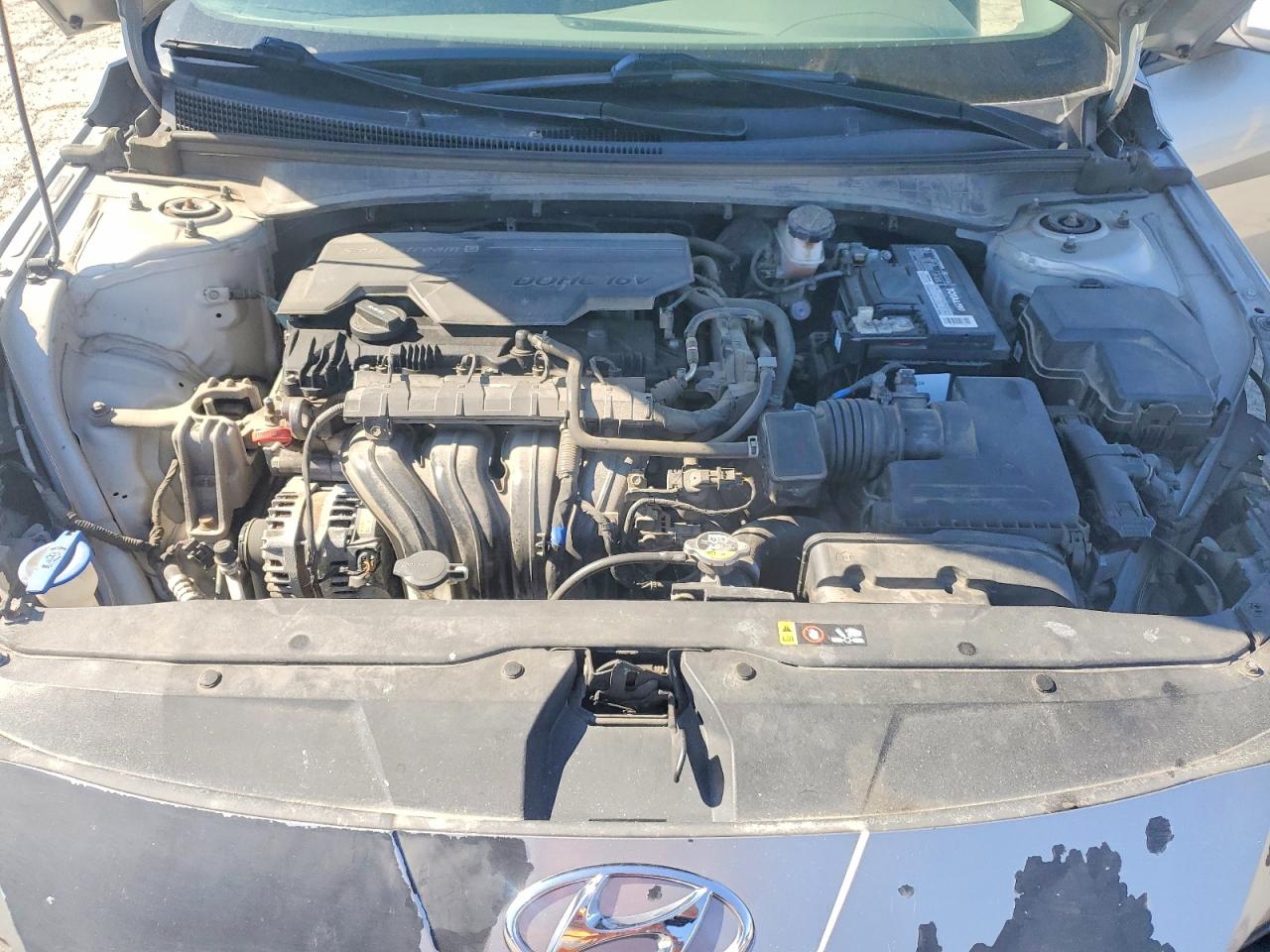2022 Hyundai Elantra Sel Silver vin: 5NPLS4AG7NH067683