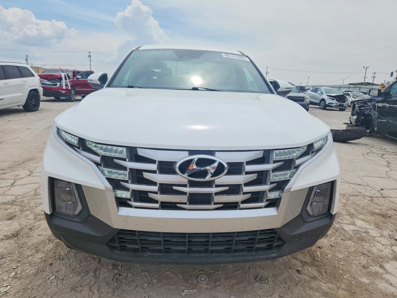 2022 Hyundai Santa Cruz Sel White vin: 5NTJB4AE8RH084179