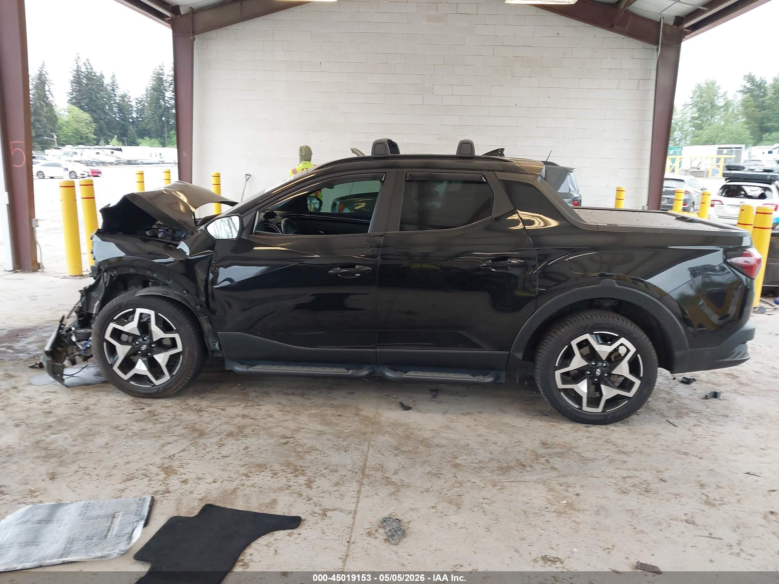 2022 Hyundai Santa Cruz Limited Black vin: 5NTJEDAF0NH030840