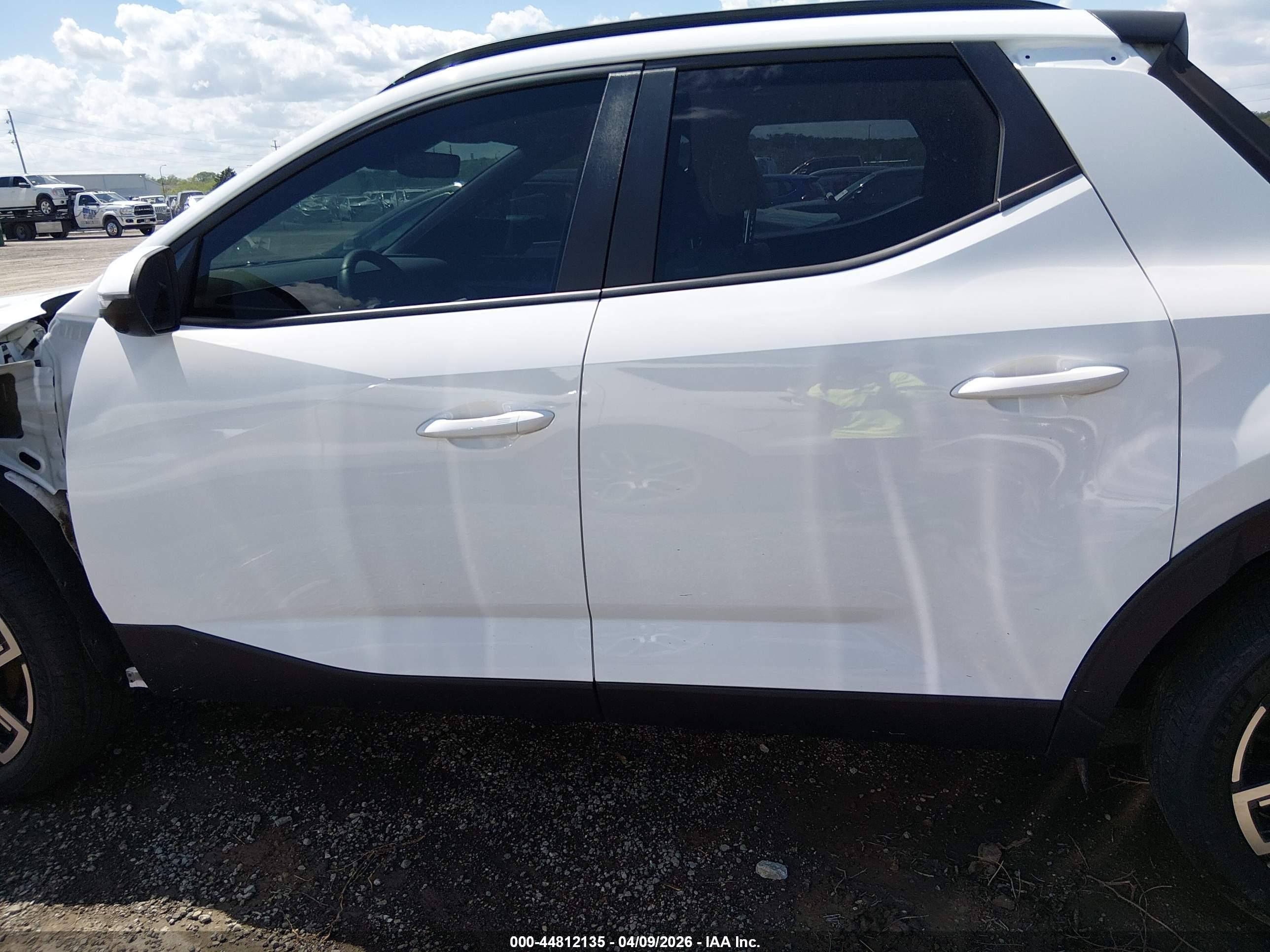 2025 Hyundai Santa Cruz Limited White vin: 5NTJEDDF2SH148525