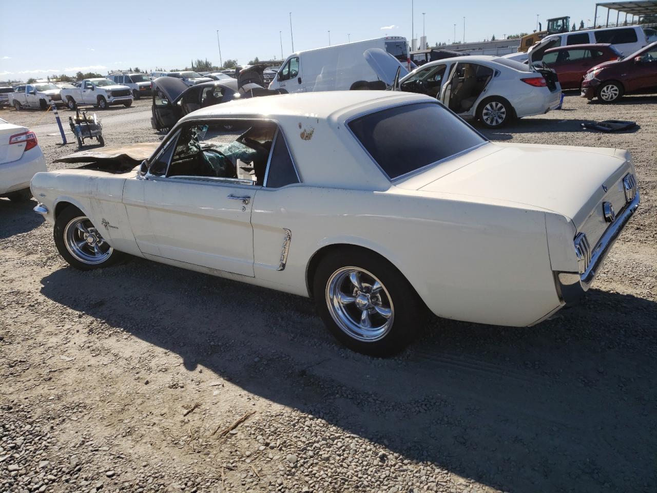 1965 Ford Mustang Cream vin: 5R07A126355