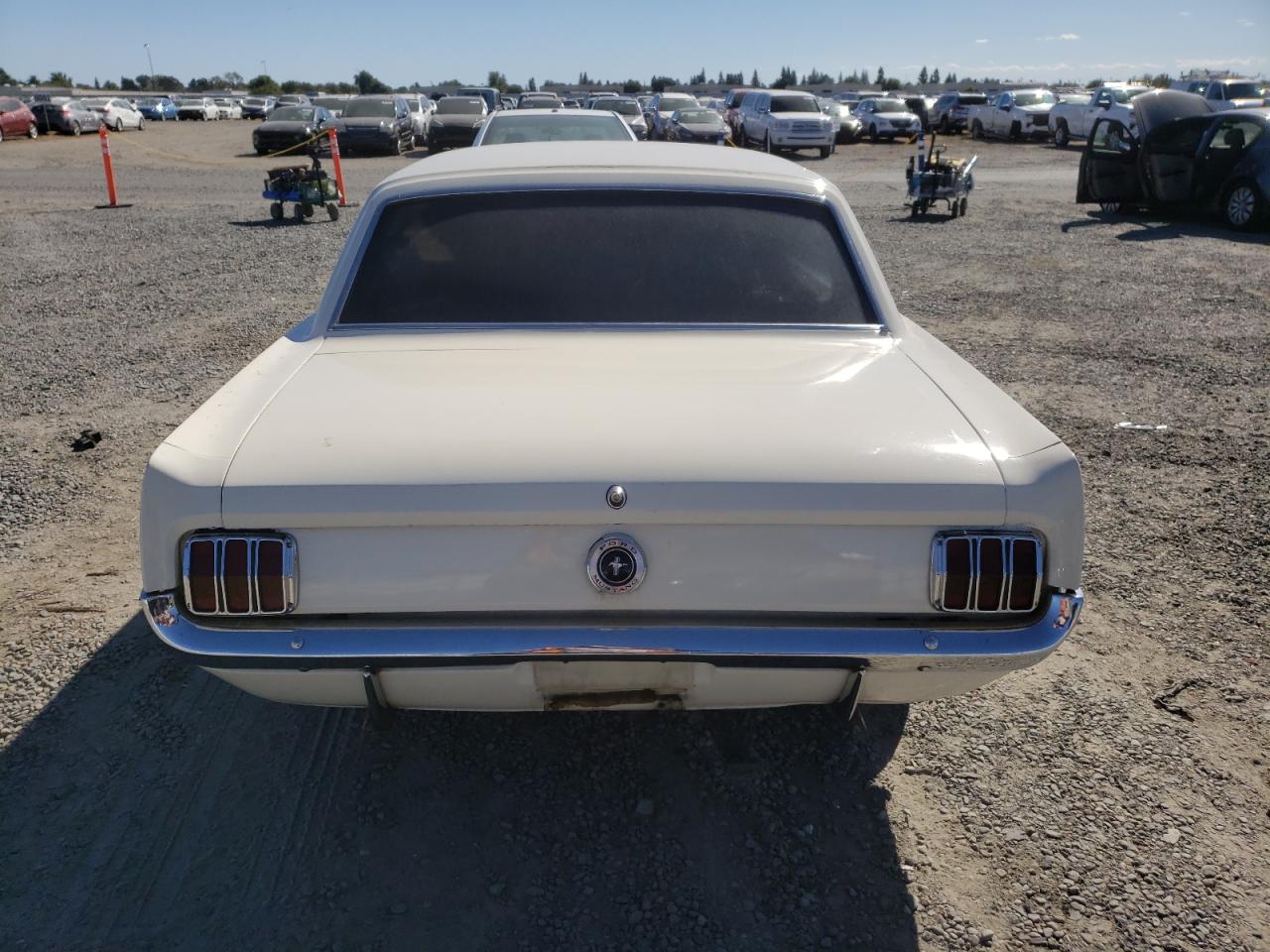 1965 Ford Mustang Cream vin: 5R07A126355