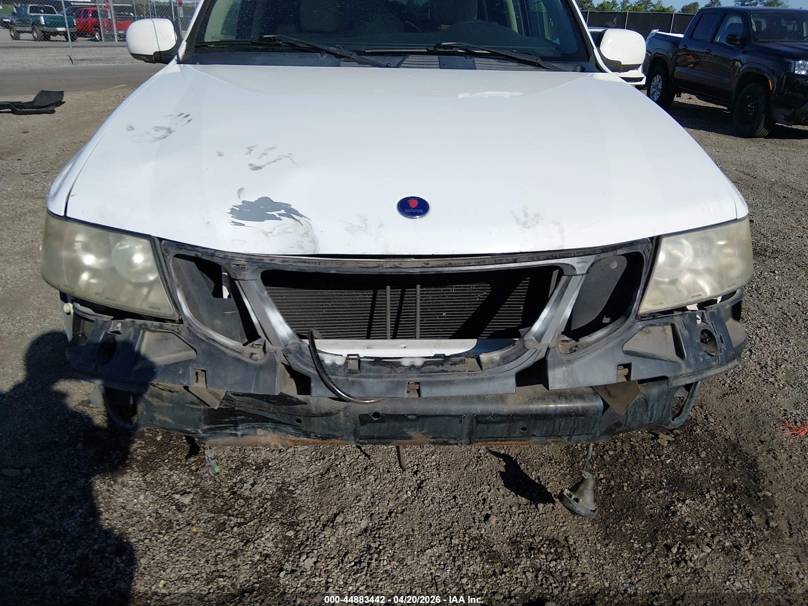 2008 Saab 9-7x 5.3i White vin: 5S3ET13M182802374