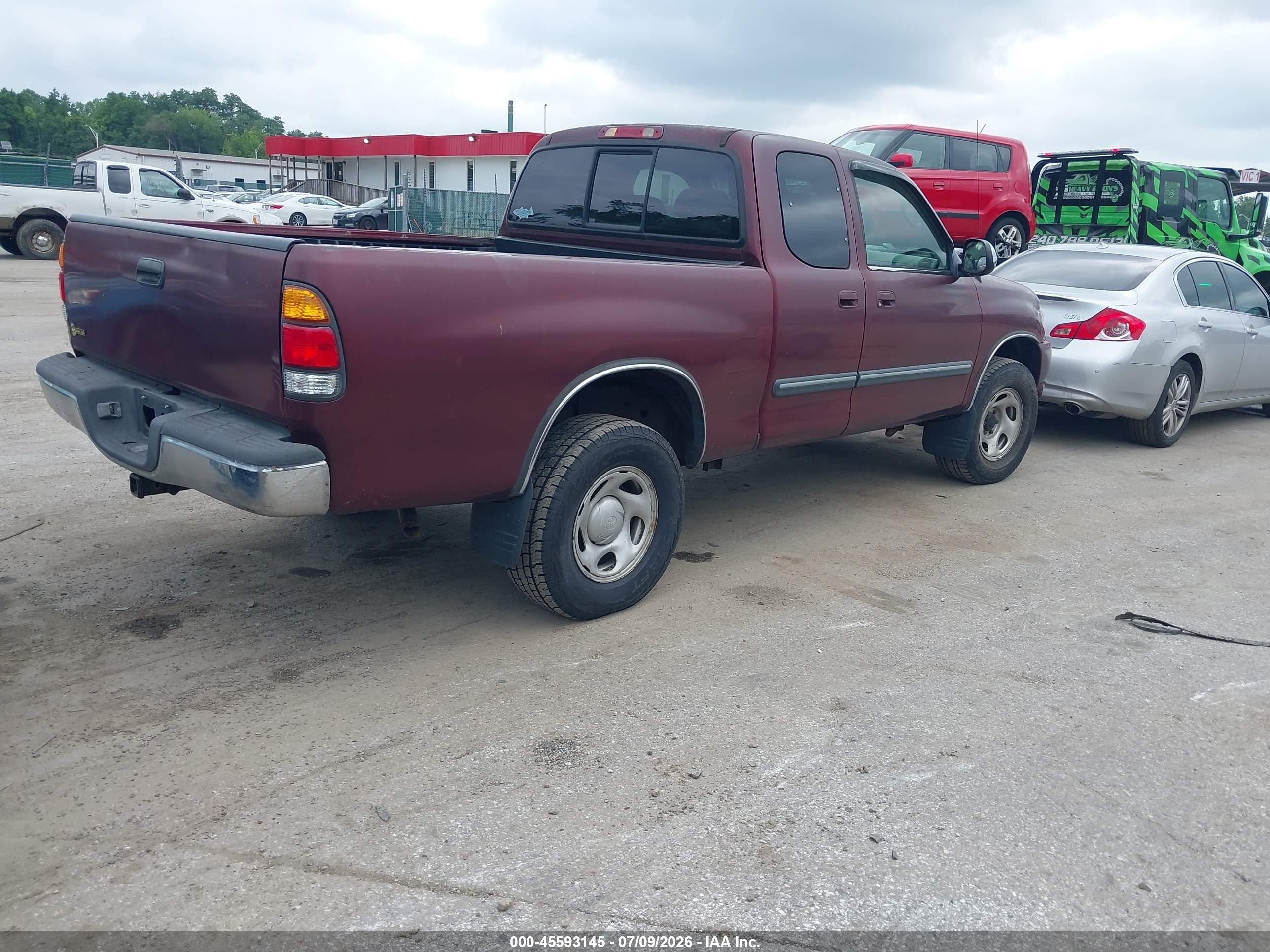 2003 Toyota Tundra Sr5 Maroon vin: 5TBBN44183S355240