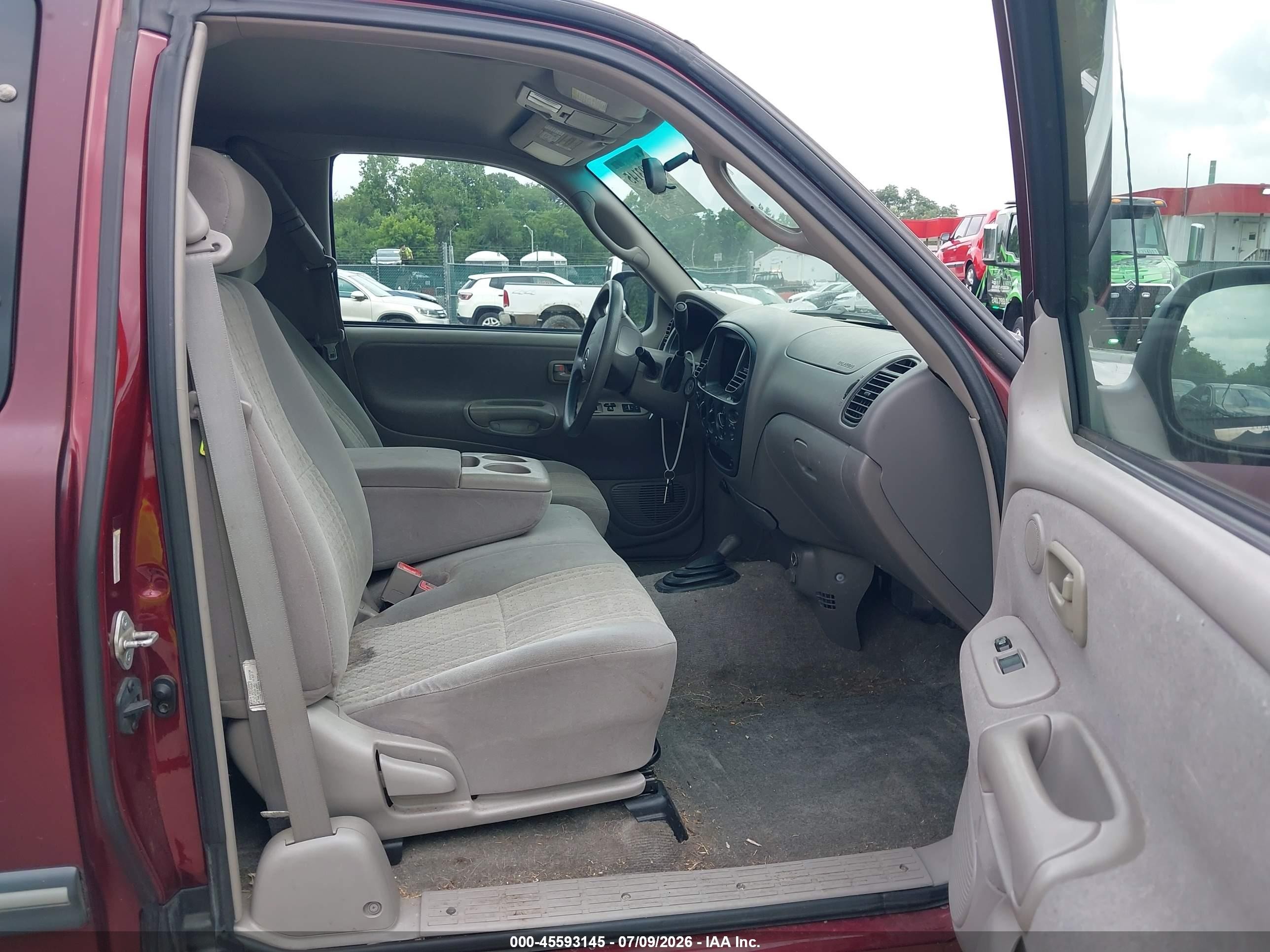 2003 Toyota Tundra Sr5 Maroon vin: 5TBBN44183S355240