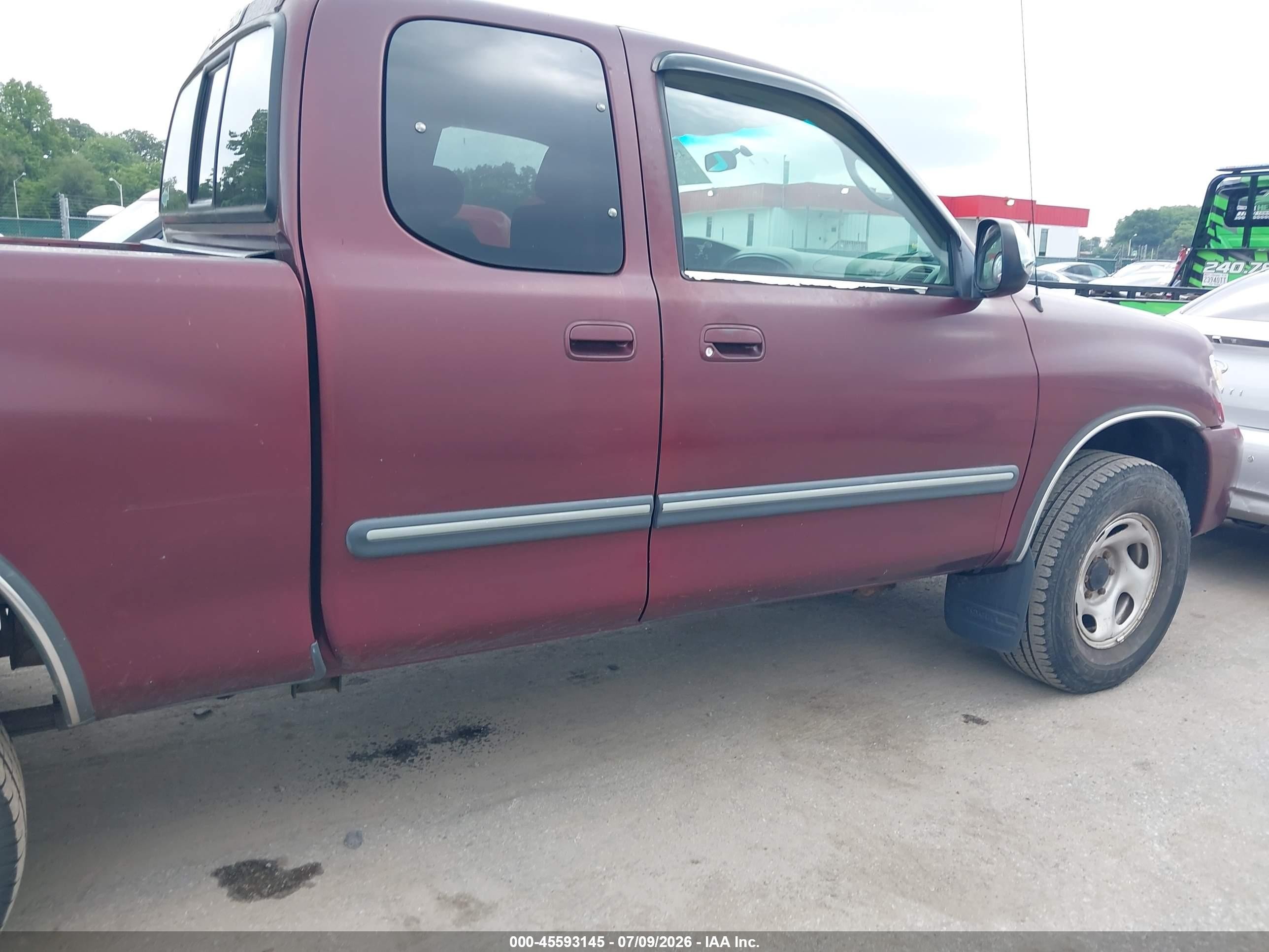 2003 Toyota Tundra Sr5 Maroon vin: 5TBBN44183S355240