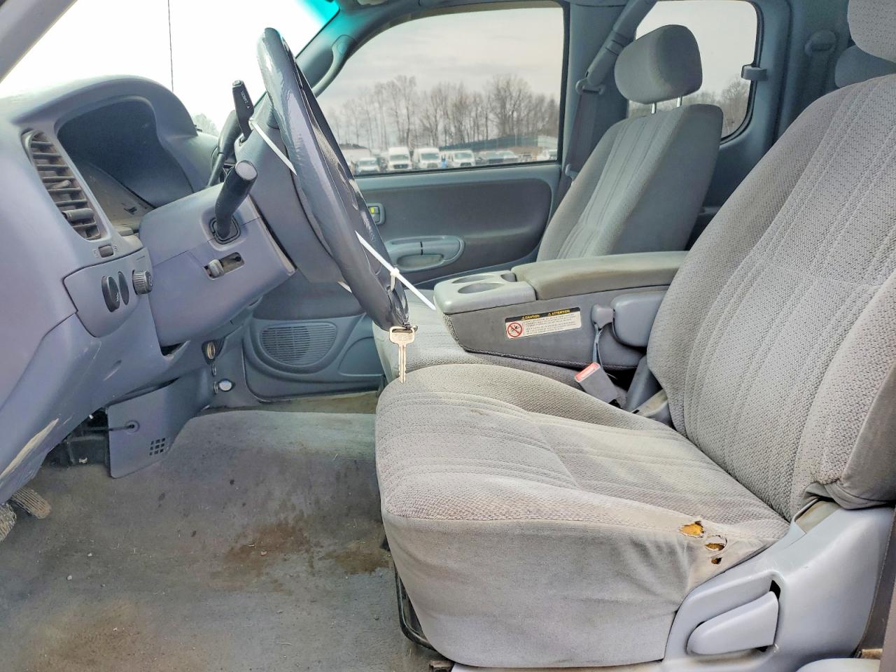 2001 Toyota Tundra Sr5 Белый vin: 5TBBT44101S205951