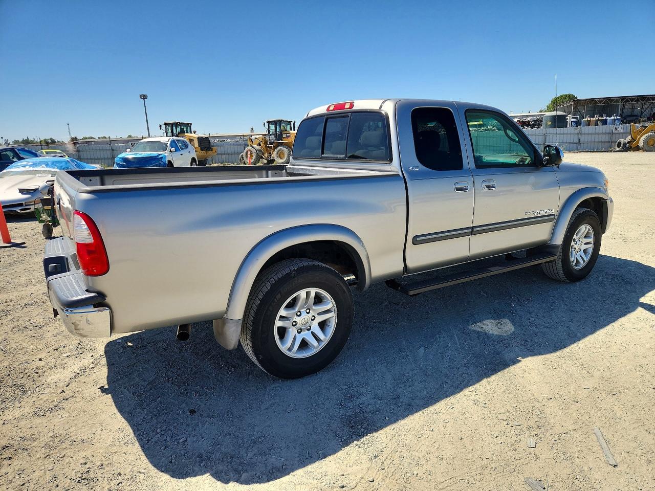 2006 Toyota Tundra Sr5 Silver vin: 5TBBT44106S479867