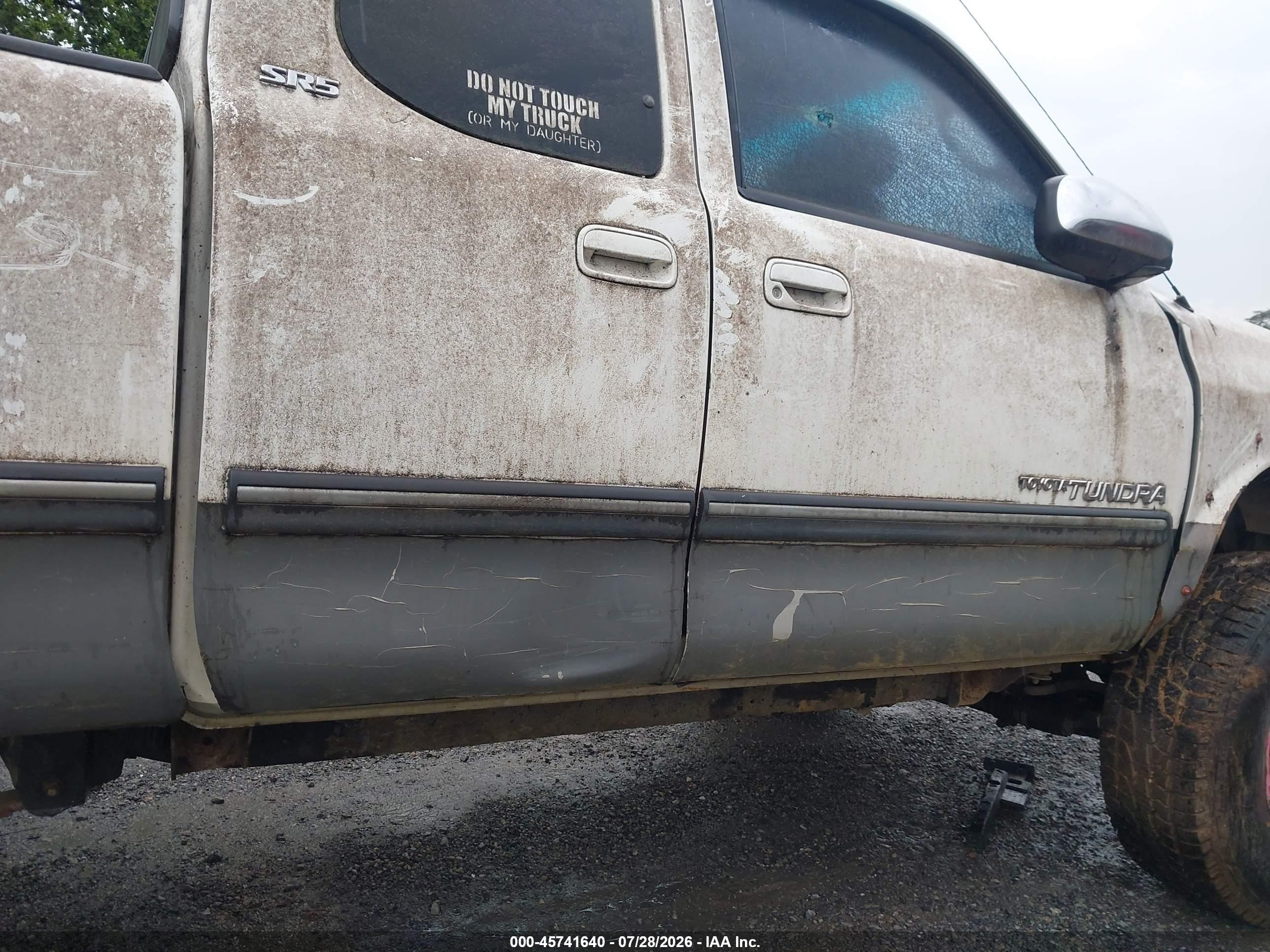2001 Toyota Tundra Sr5 V8 White vin: 5TBBT44111S148515