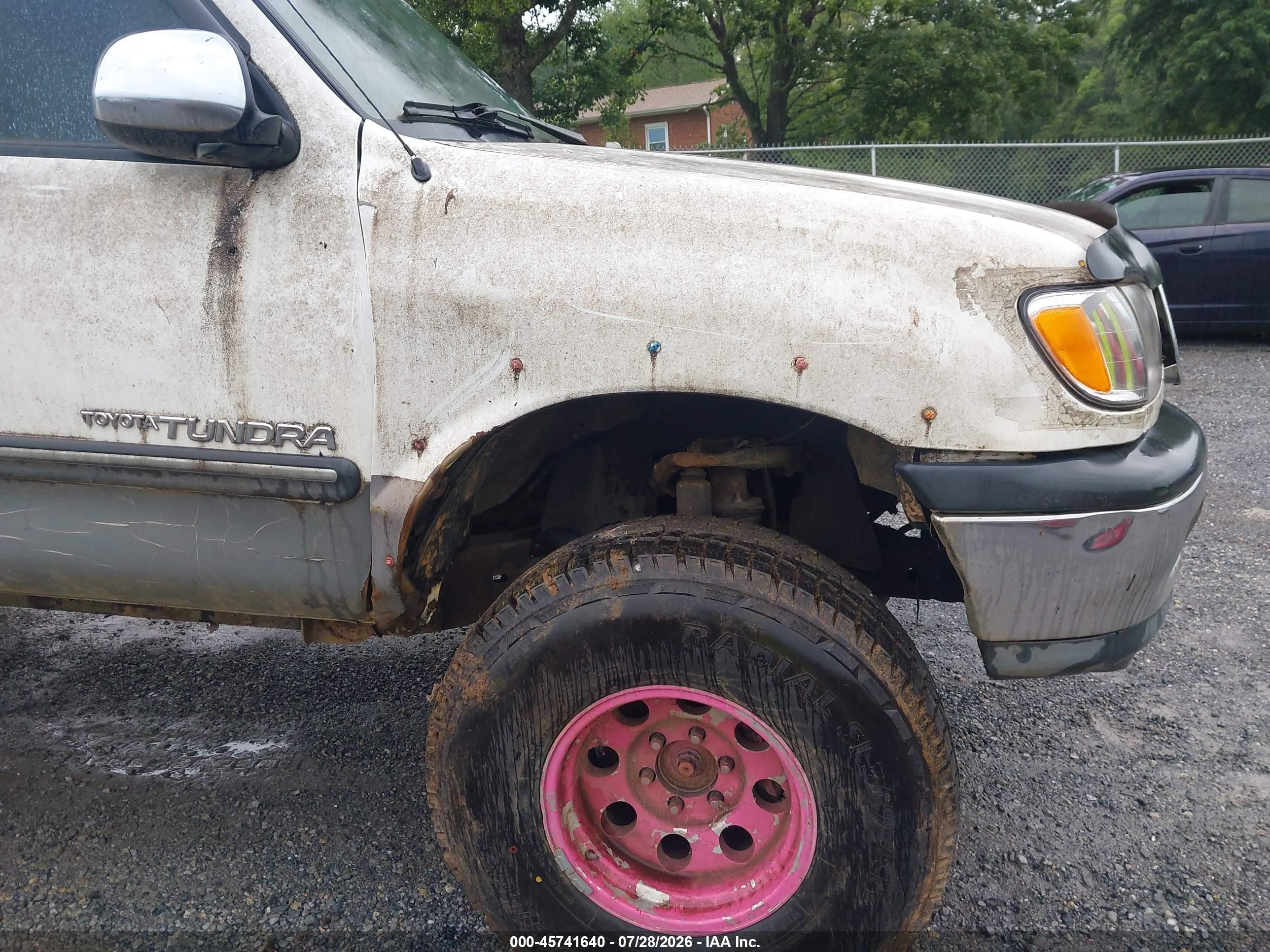 2001 Toyota Tundra Sr5 V8 White vin: 5TBBT44111S148515