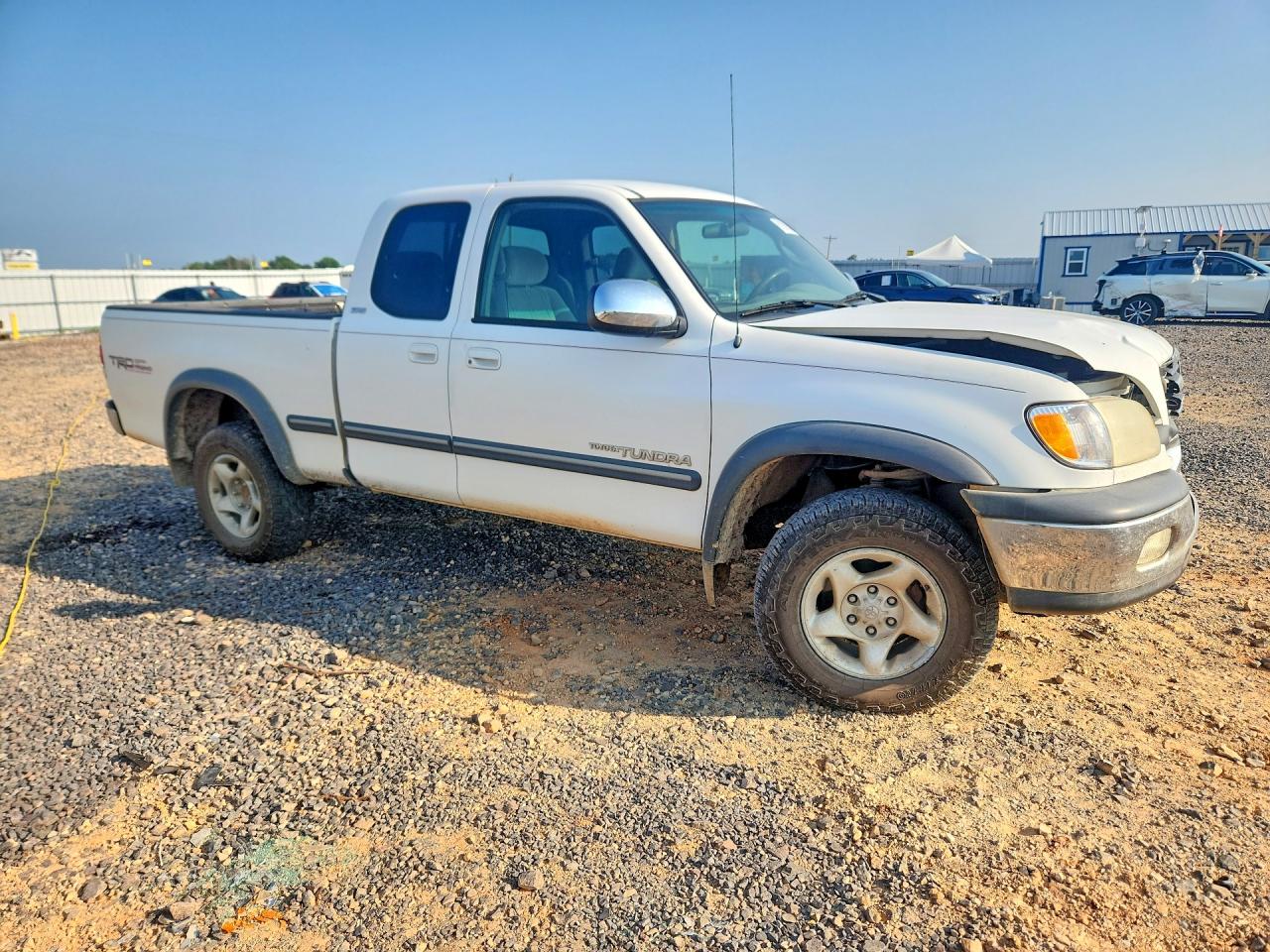 2001 Toyota Tundra Sr5 White vin: 5TBBT44111S187153