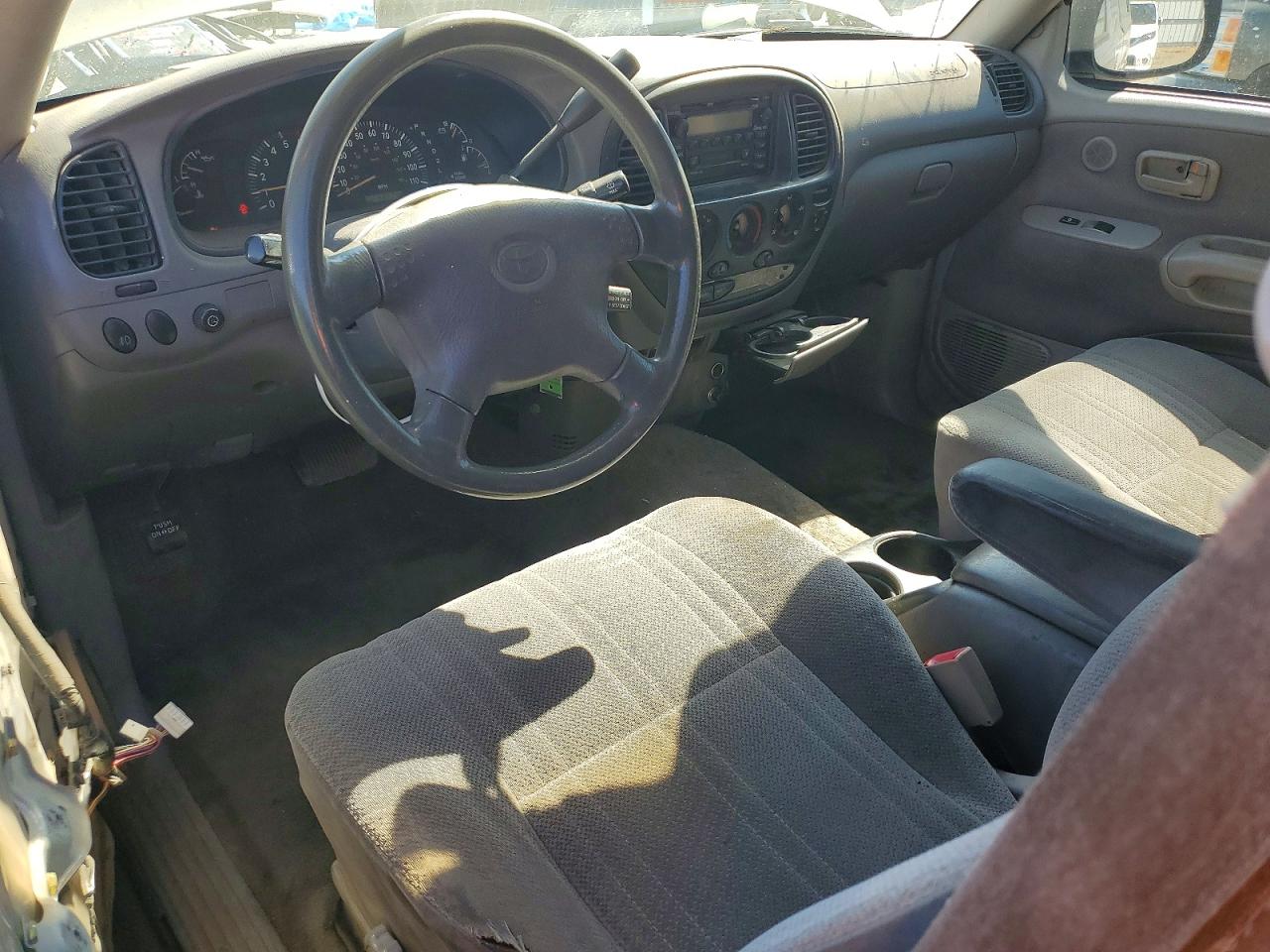 2002 Toyota Tundra Sr5 V8 Silver vin: 5TBBT44112S278957