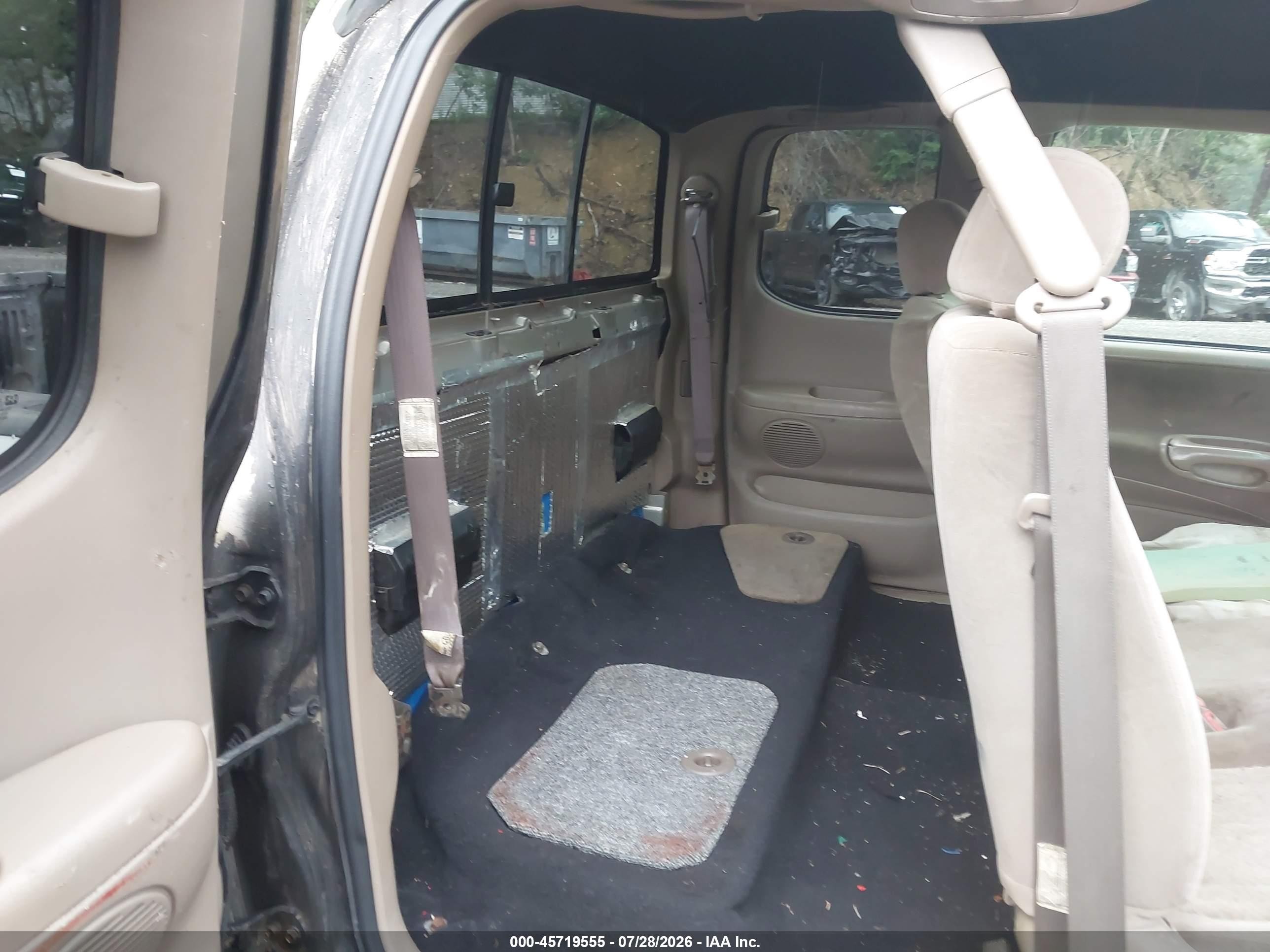 2003 Toyota Tundra Sr5 V8 Brown vin: 5TBBT44113S360107