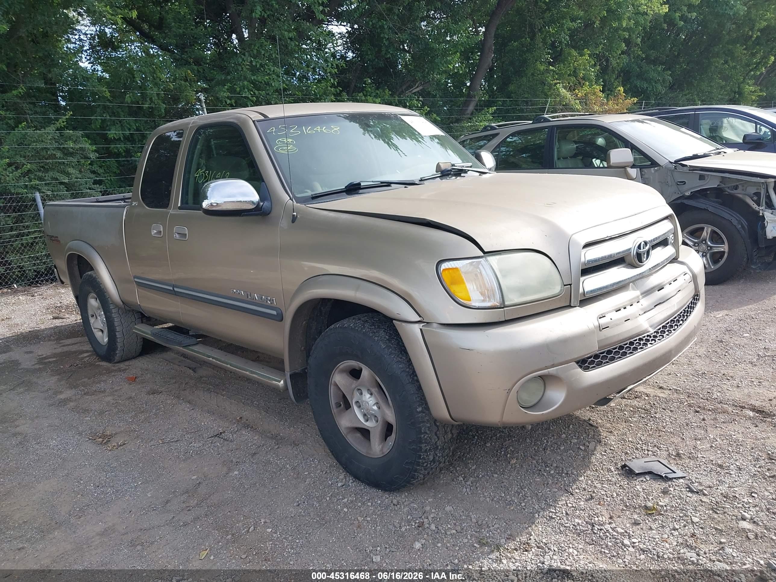 2003 Toyota Tundra Sr5 V8 Champagne vin: 5TBBT44113S404512
